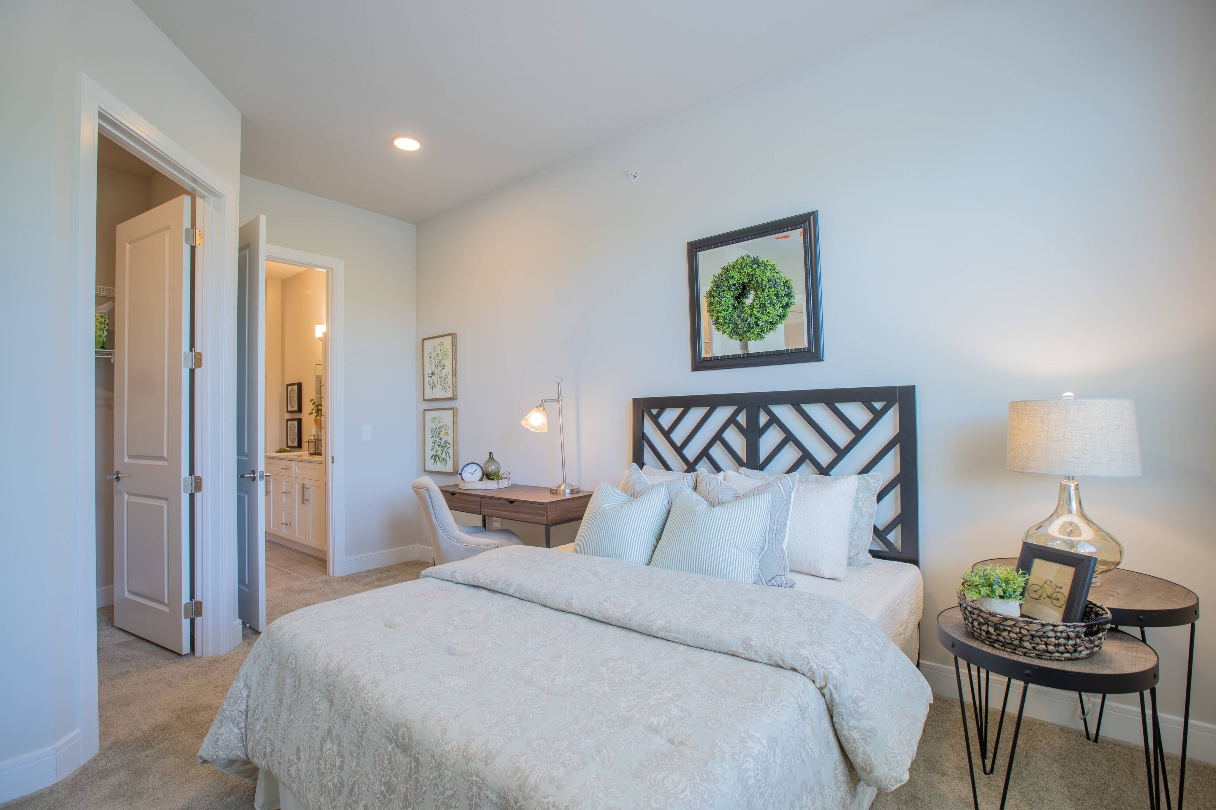 The Elle on Lockwood Apartments in St. Louis