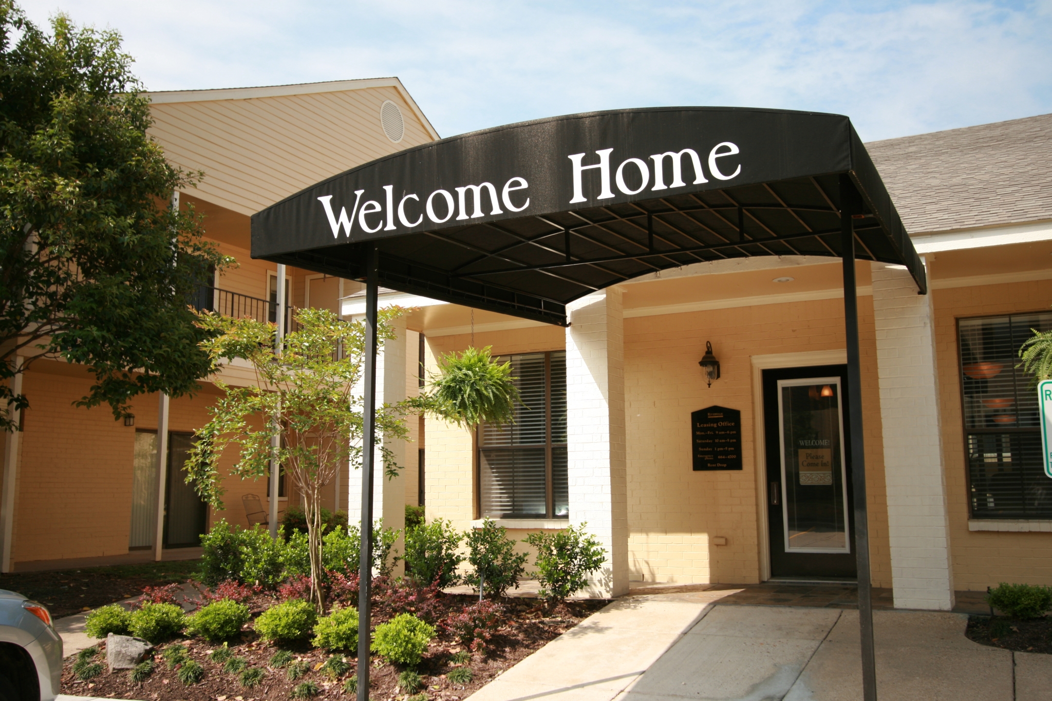 Riverwalk Apartments