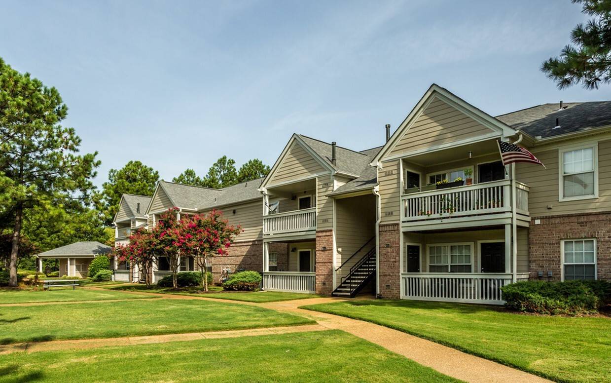 Civic Center Apartments in Southaven, Mississipi. Southaven Apartments