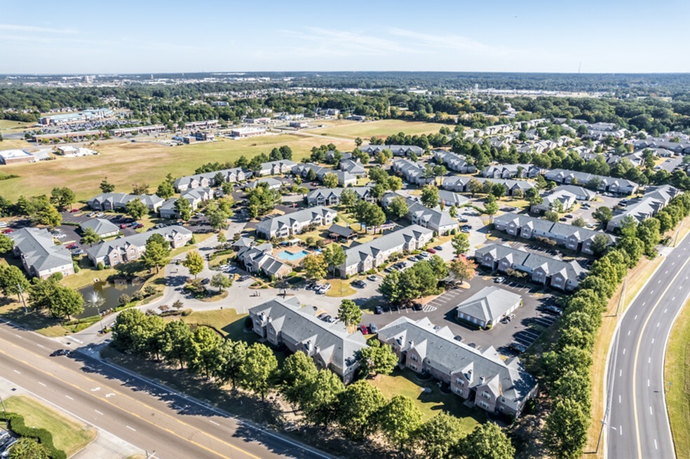 Civic Center Apartments in Southaven, Mississipi. Southaven Apartments