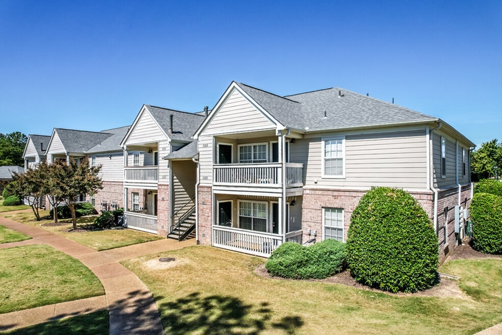 Civic Center Apartments in Southaven, Mississipi. Southaven Apartments
