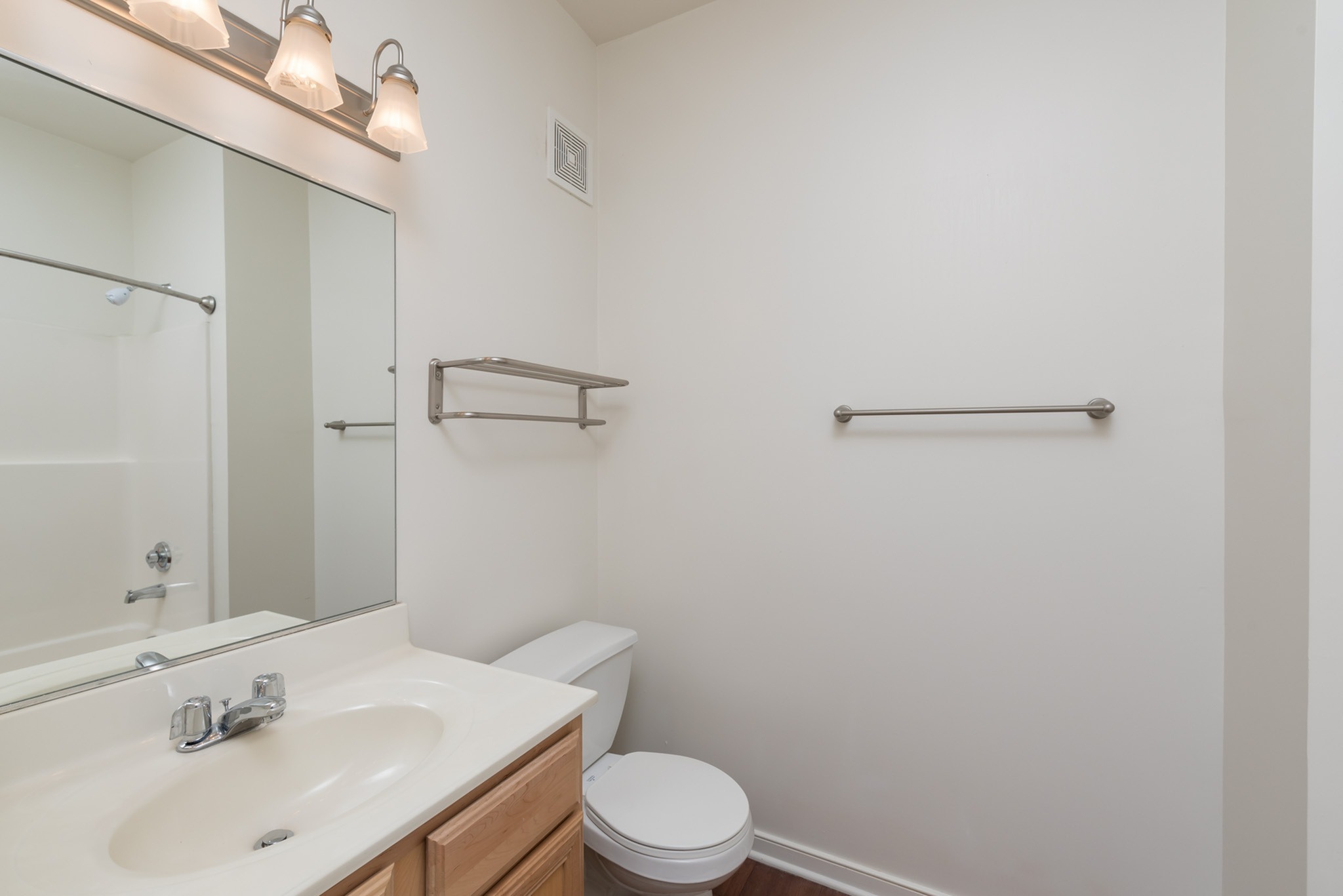 View Photos & Take A Virtual Tour Kilburn Crossing