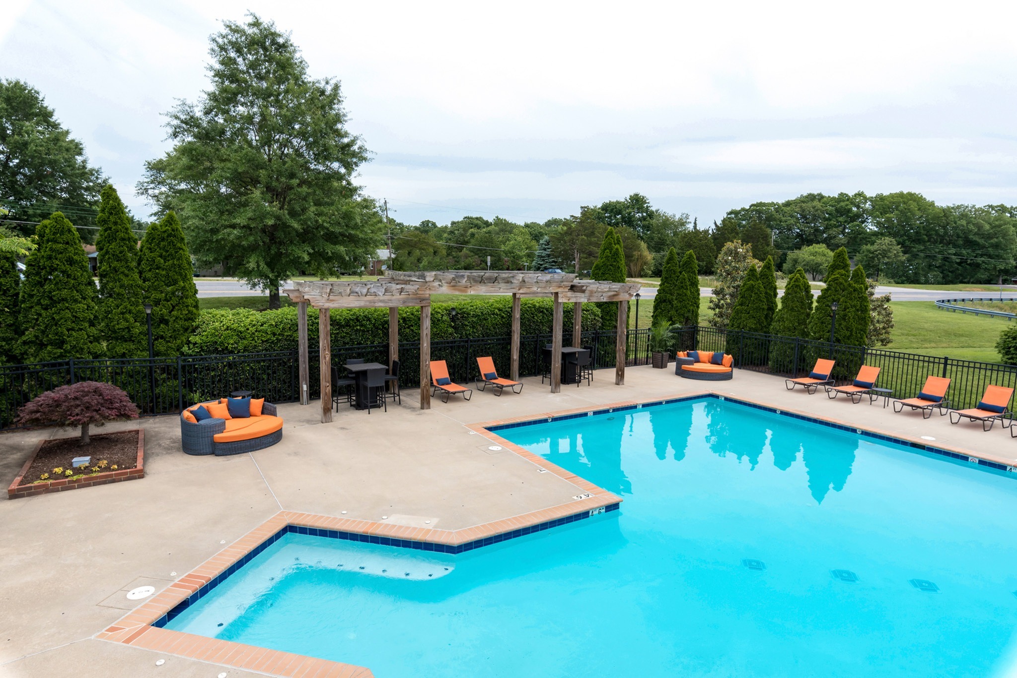 View Photos & Take A Virtual Tour Kilburn Crossing