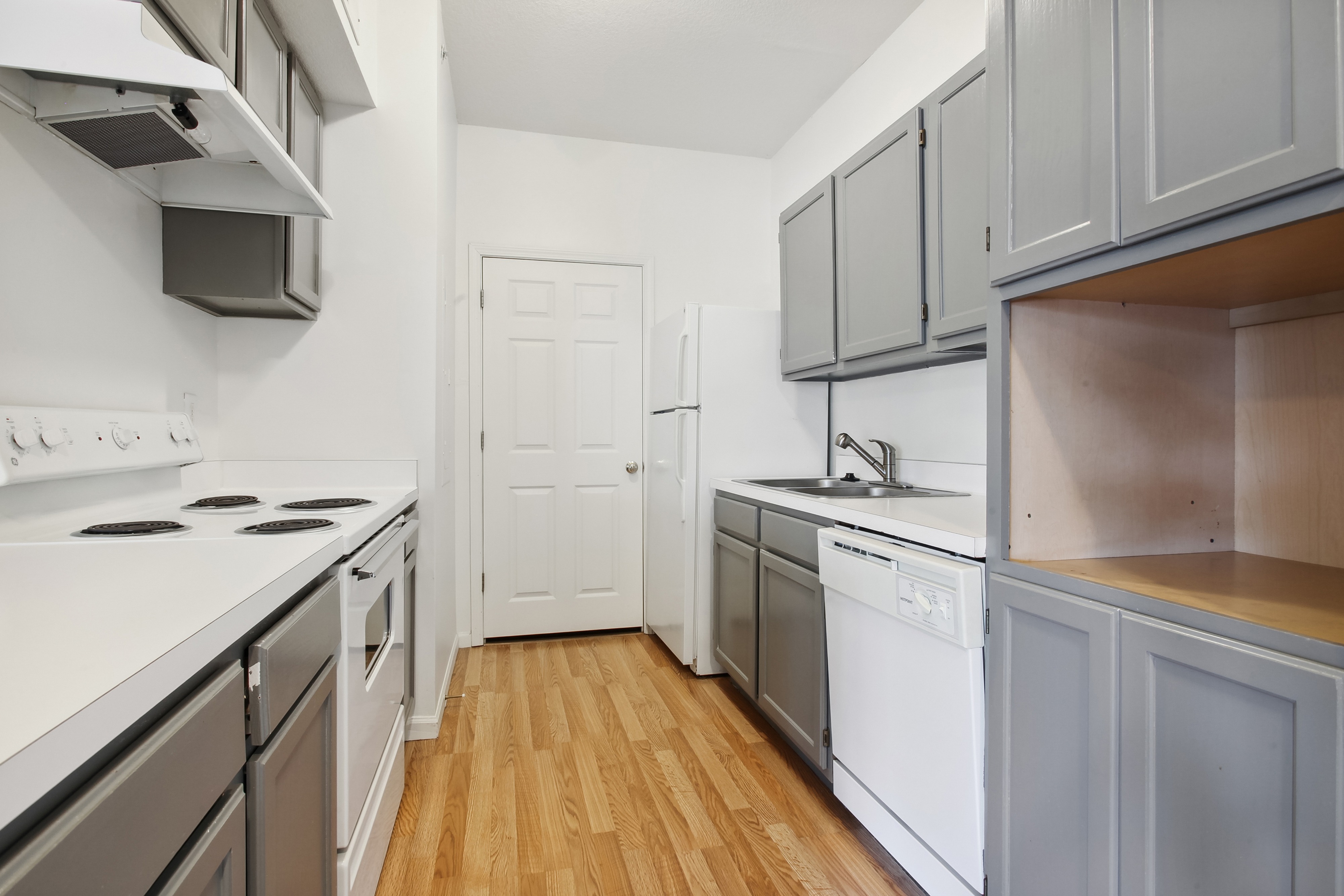 Photo Gallery Union Hill Place Kansas City, MO Apartment