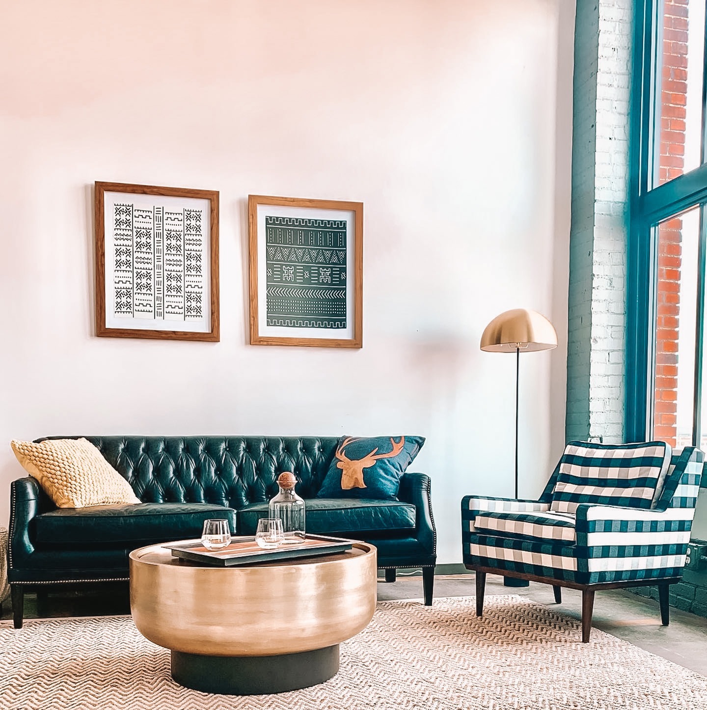 View Photos West Bottoms Flats