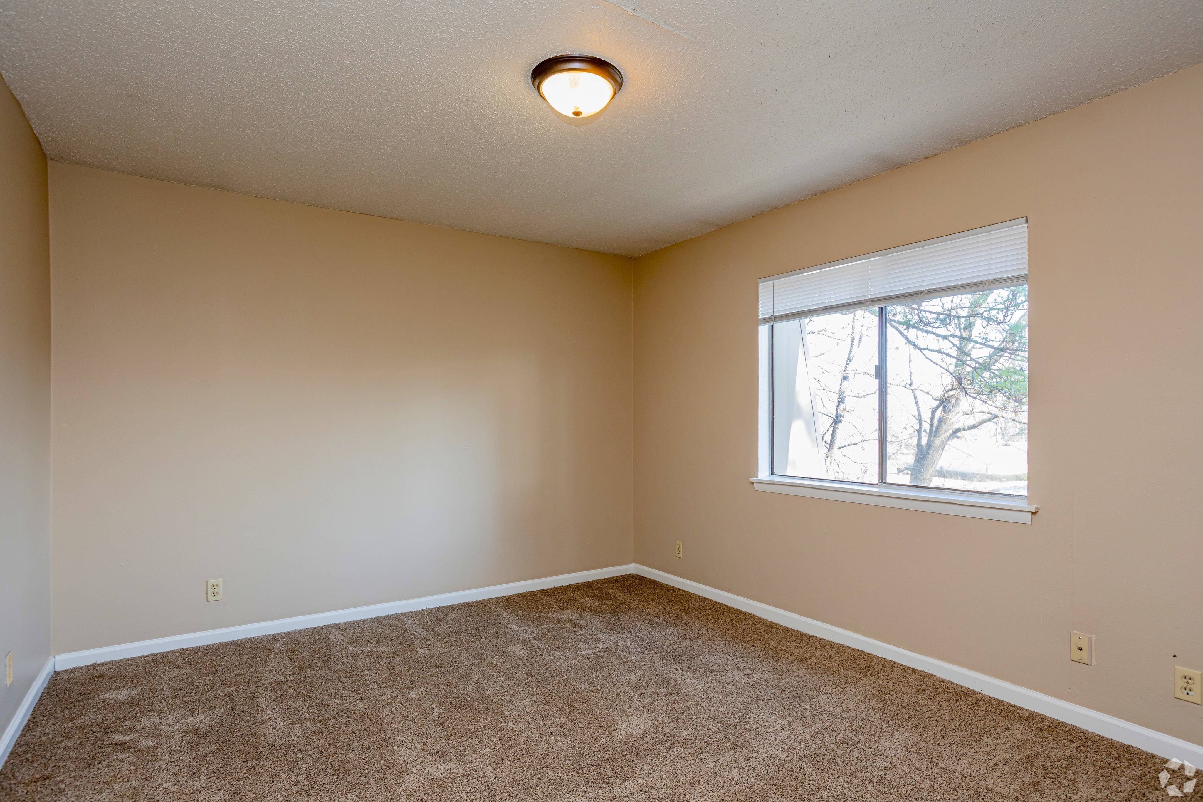 View Photos Indiandale Apartments