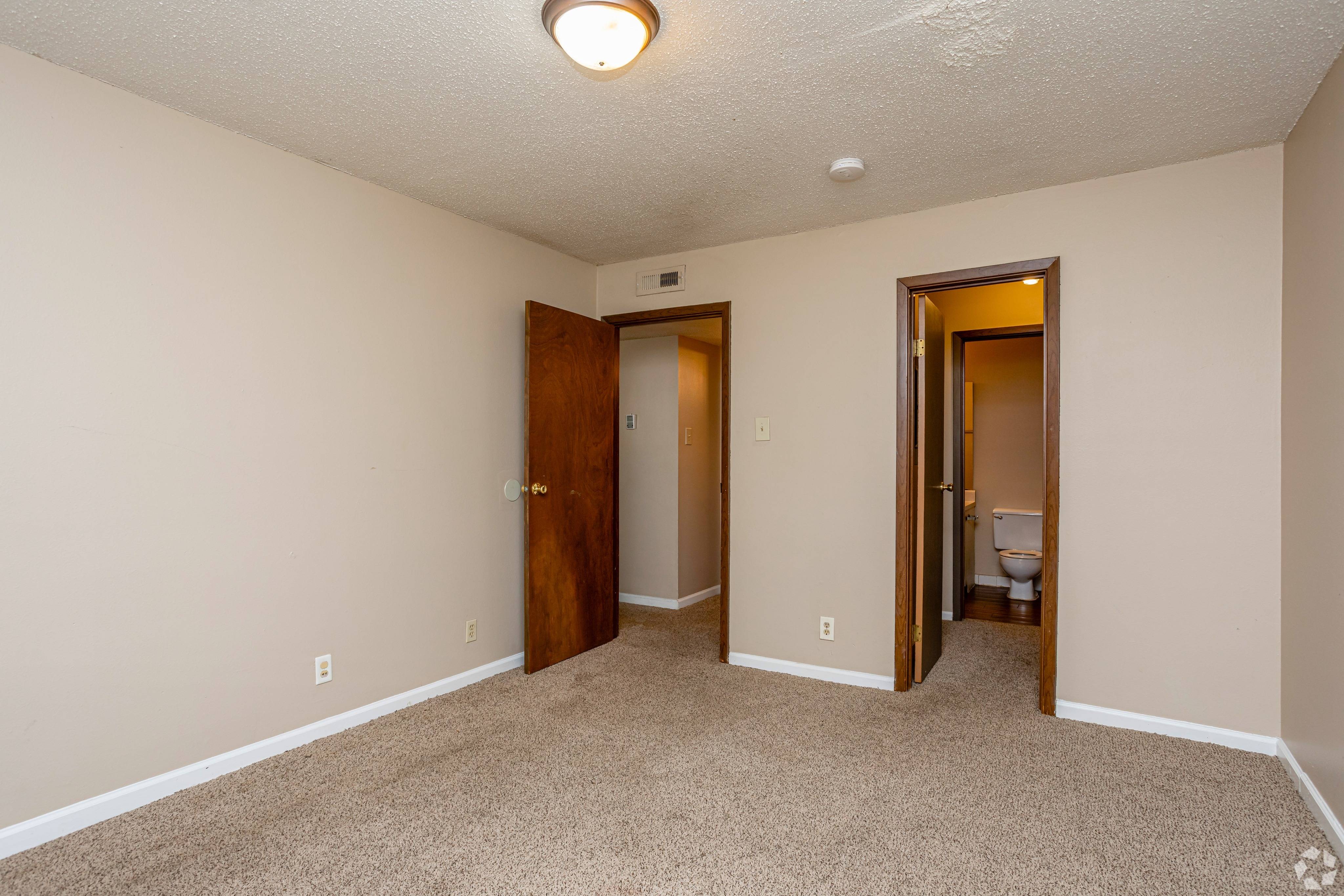 View Photos Indiandale Apartments