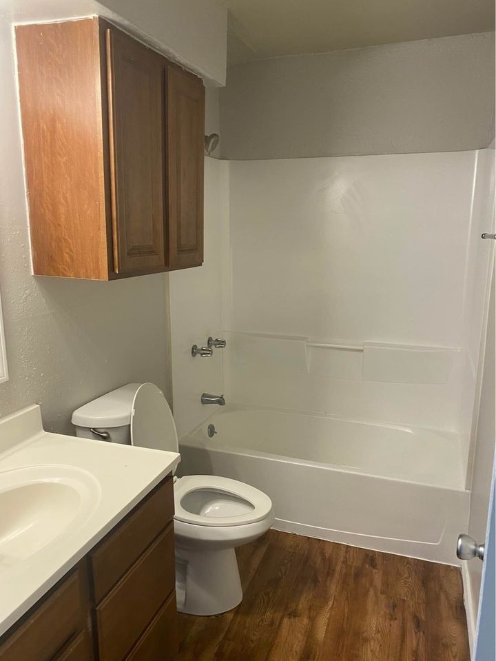 View Photos Cherry Hill Apartments