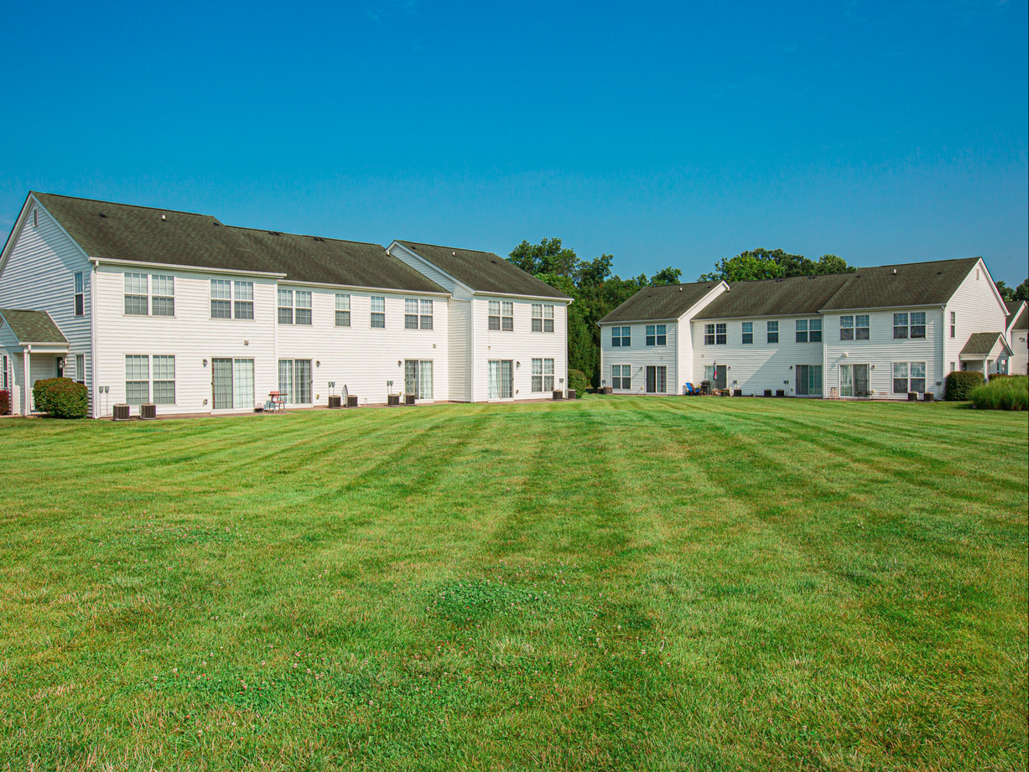 View Photos Morse Glen Find your home within the Columbus community!