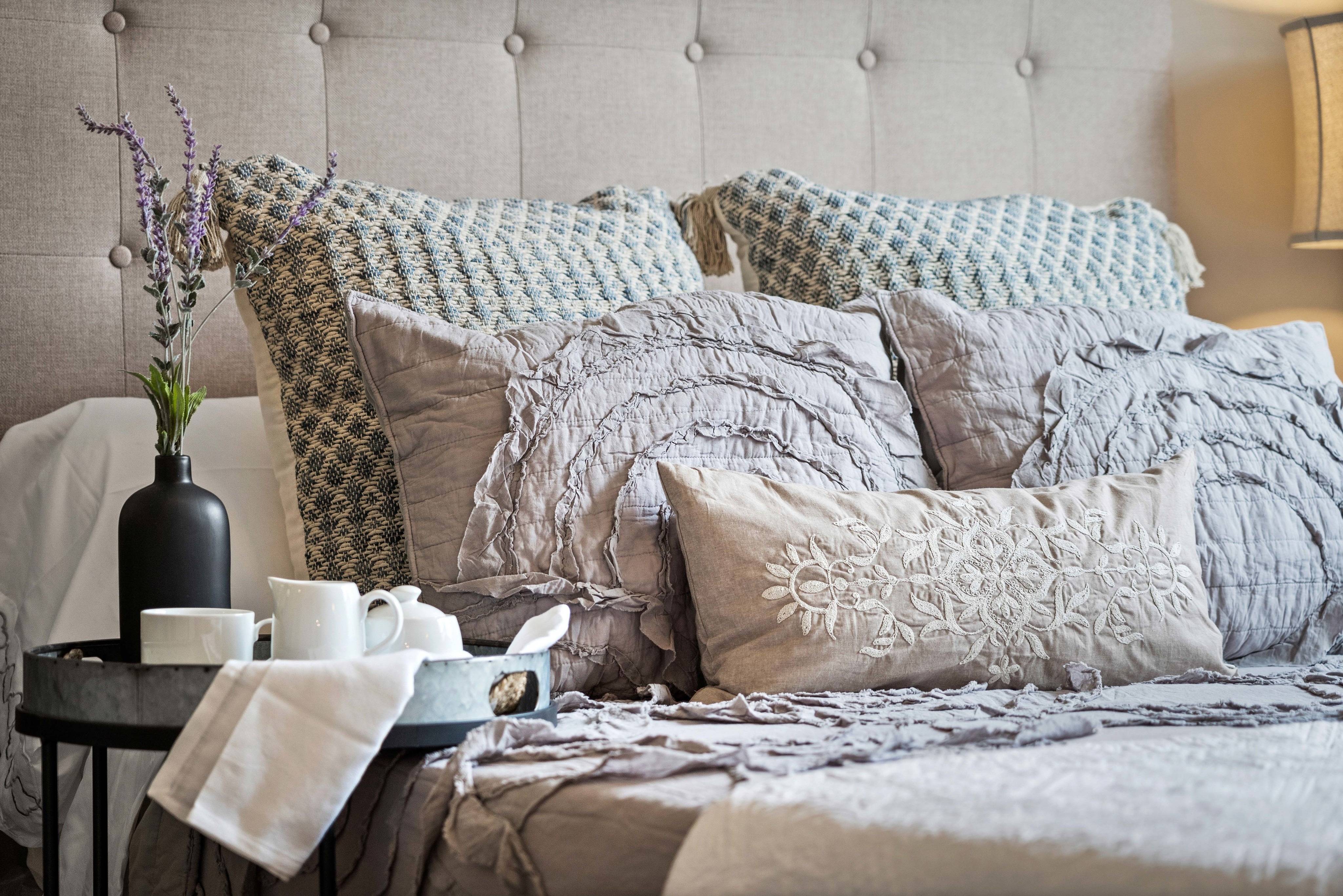 View Photos Stonehenge Apartments