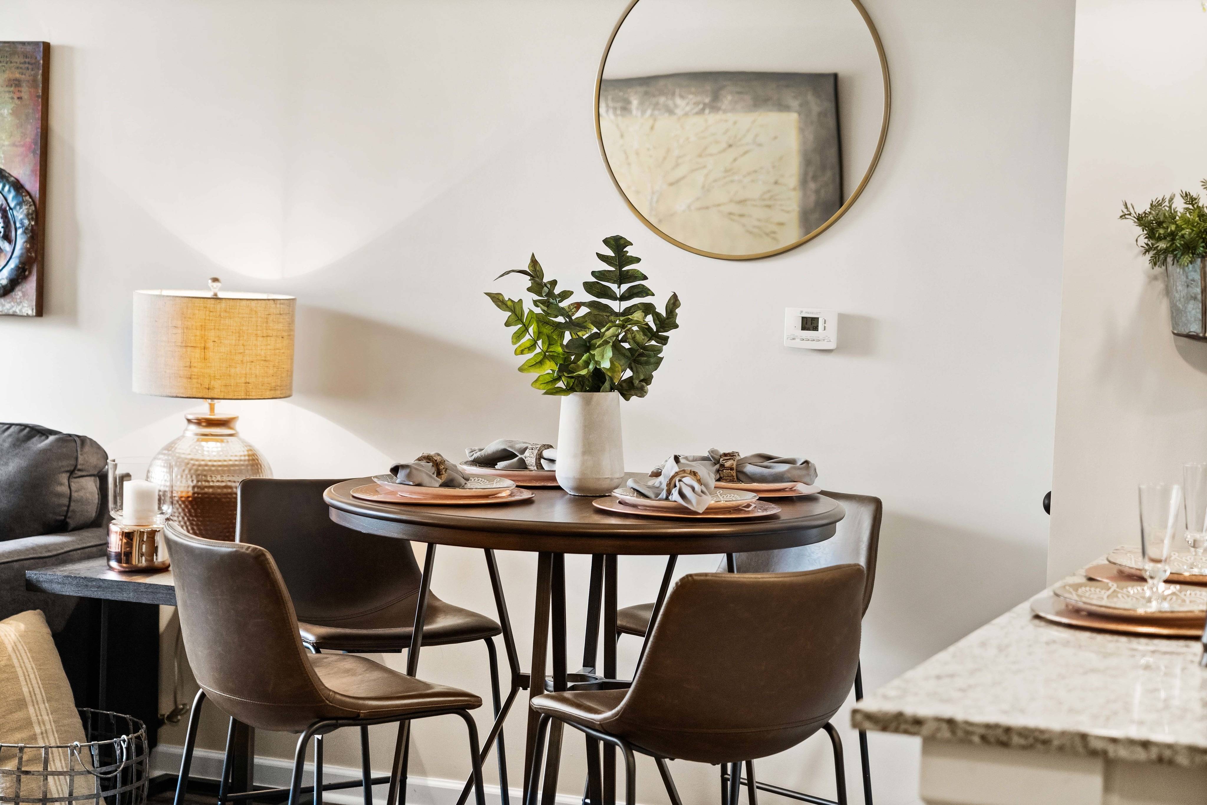 View Photos Stonehenge Apartments