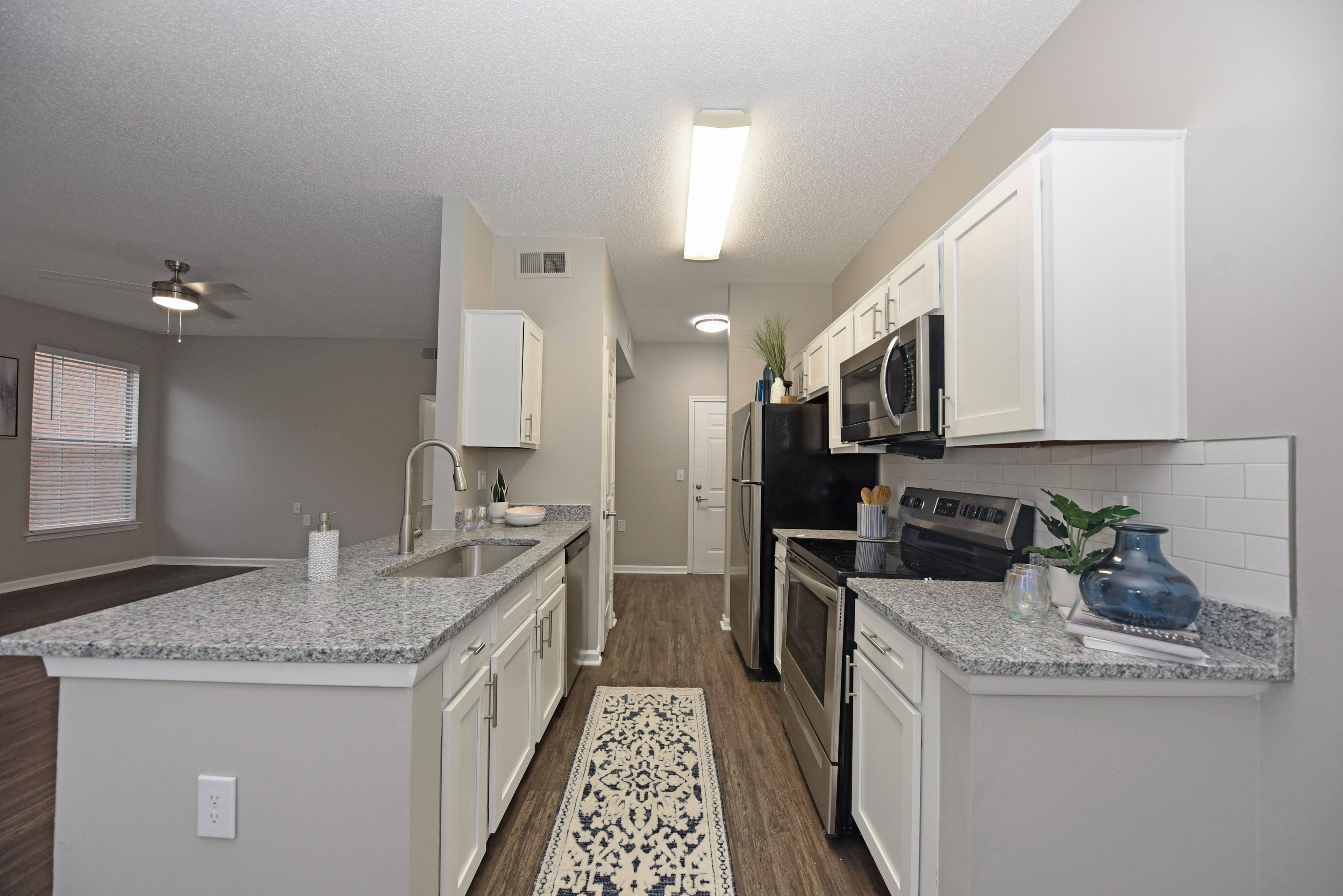 View Photos & Take A Virtual Tour The Easton Apartment Homes