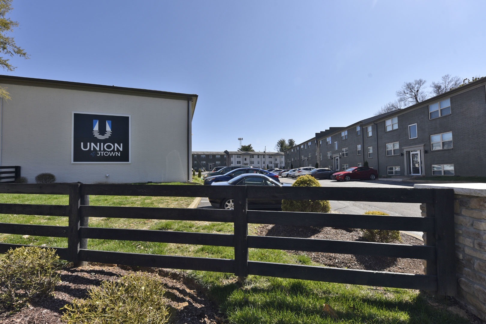 View Photos & Take A Virtual Tour Union at JTown