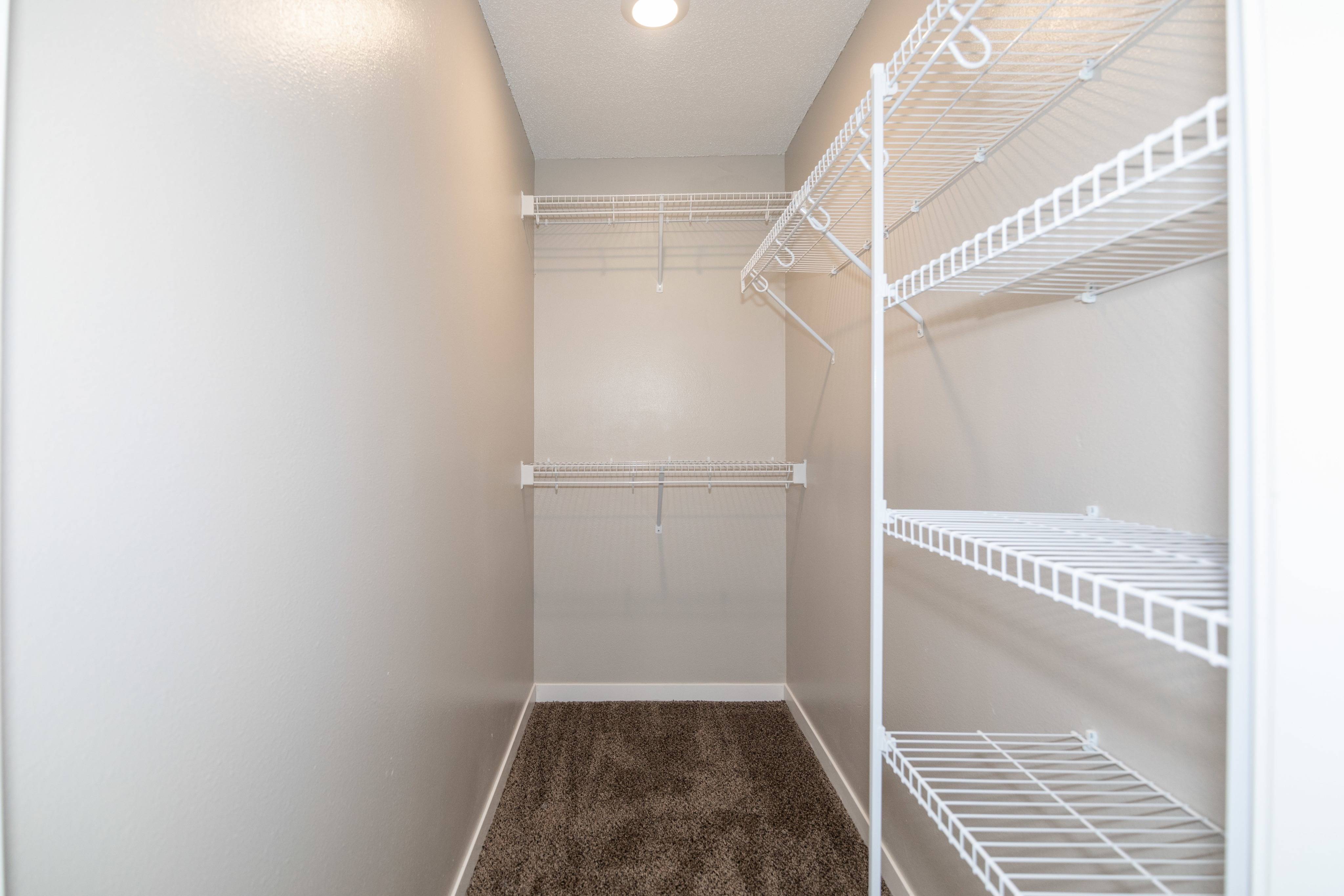 Photos & Video Rosemont Place Apartments