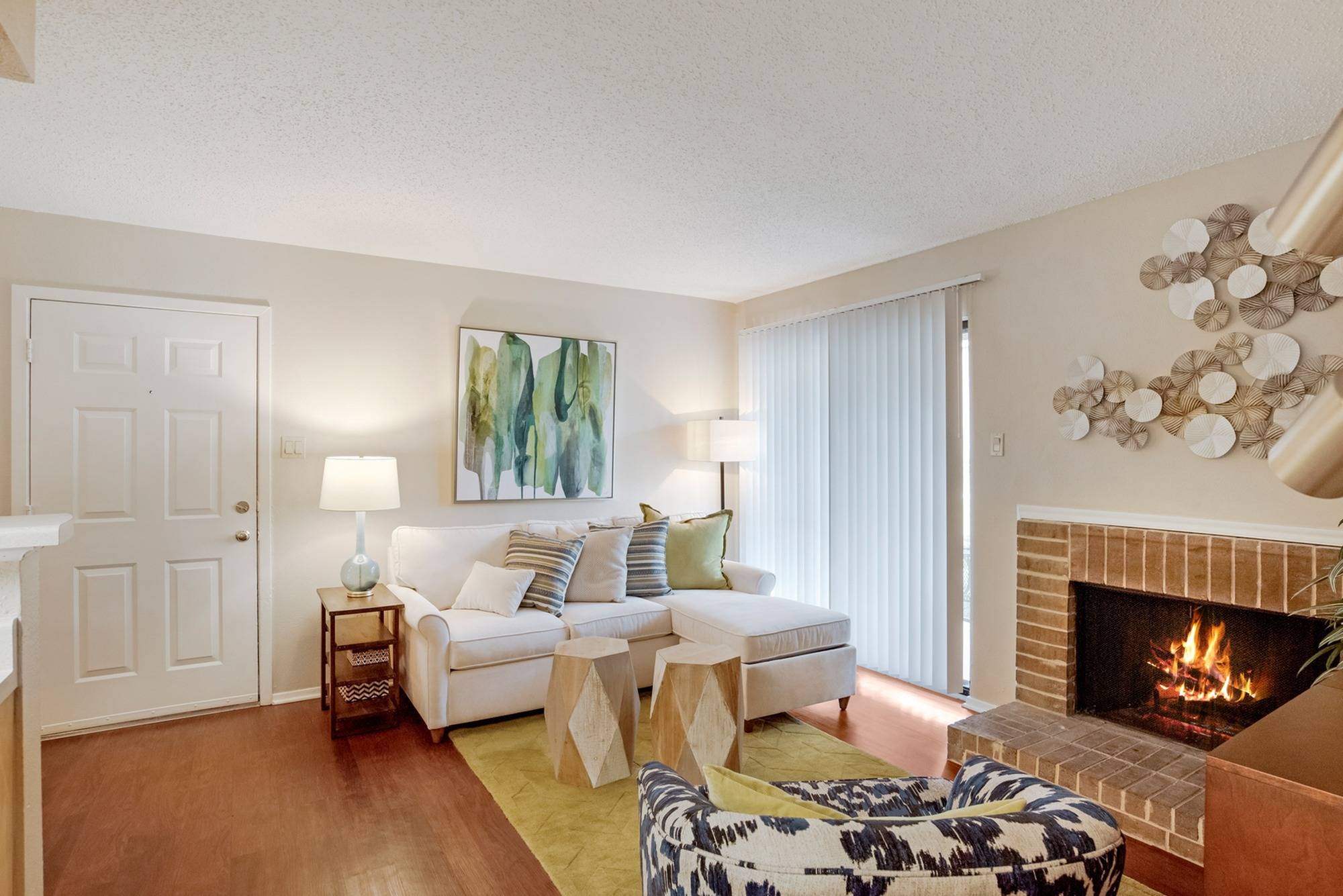 View Photos Raintree Apartments