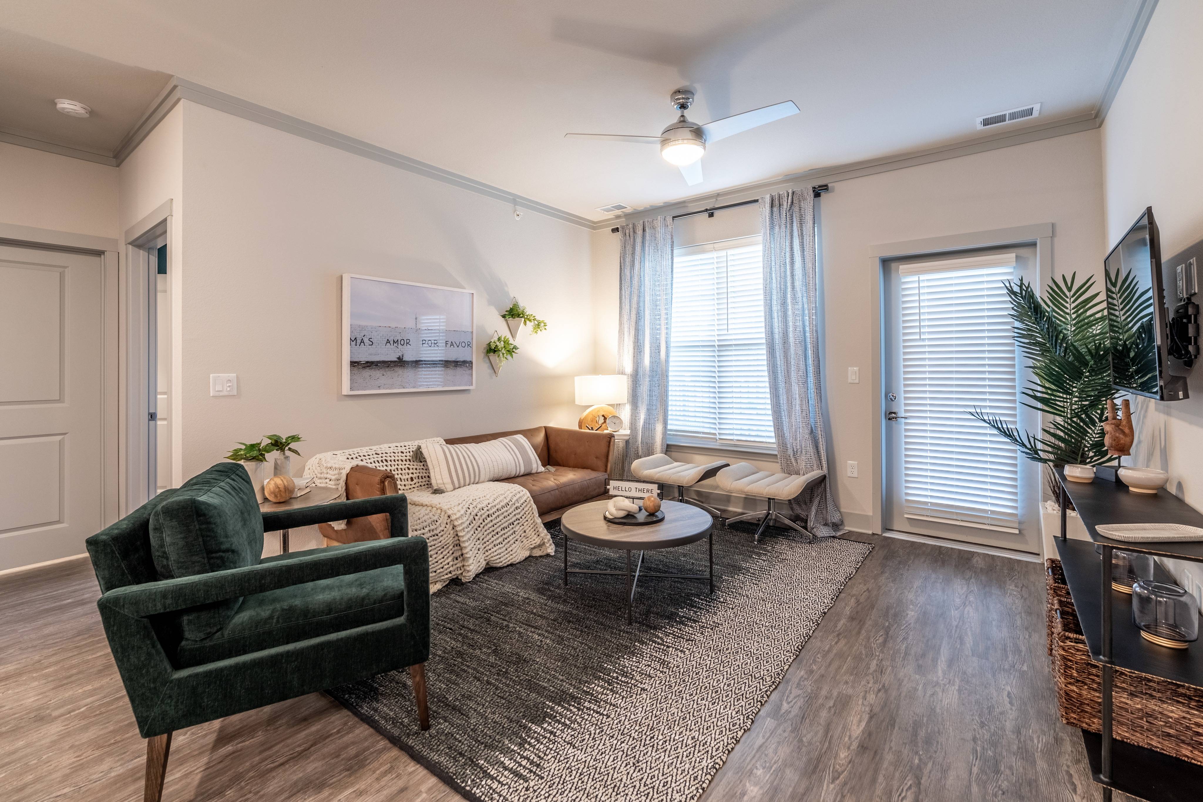 Livery Modern Apartments Apartments In Lakeville, MN