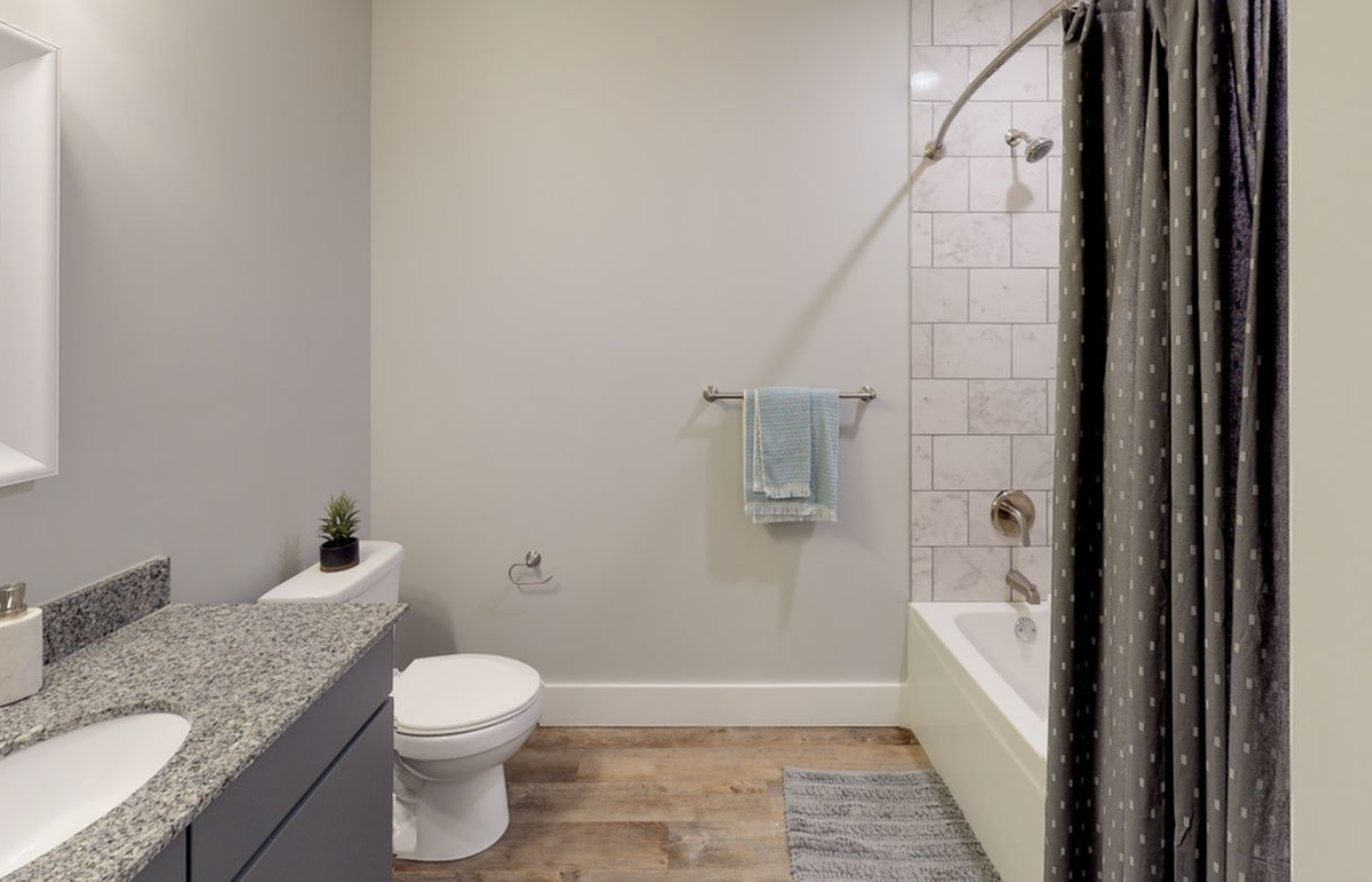 Echo Park Bath (The Marcel 2)