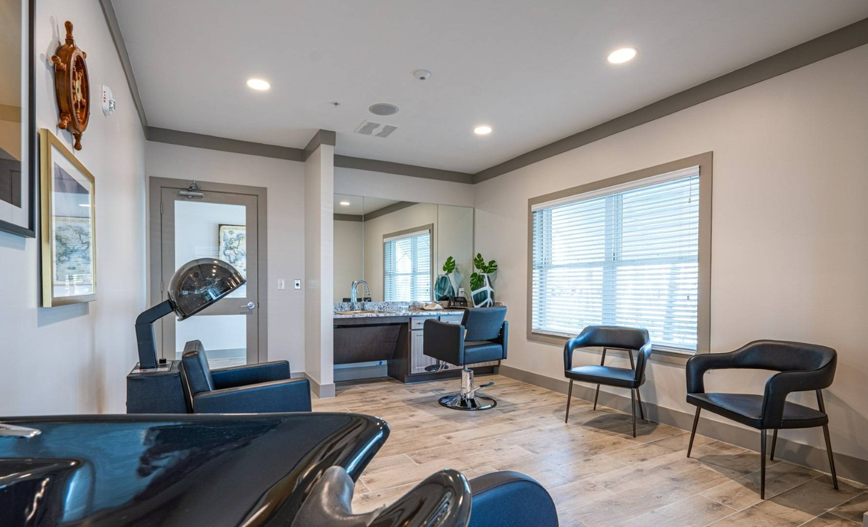 Sovana at Stuart salon