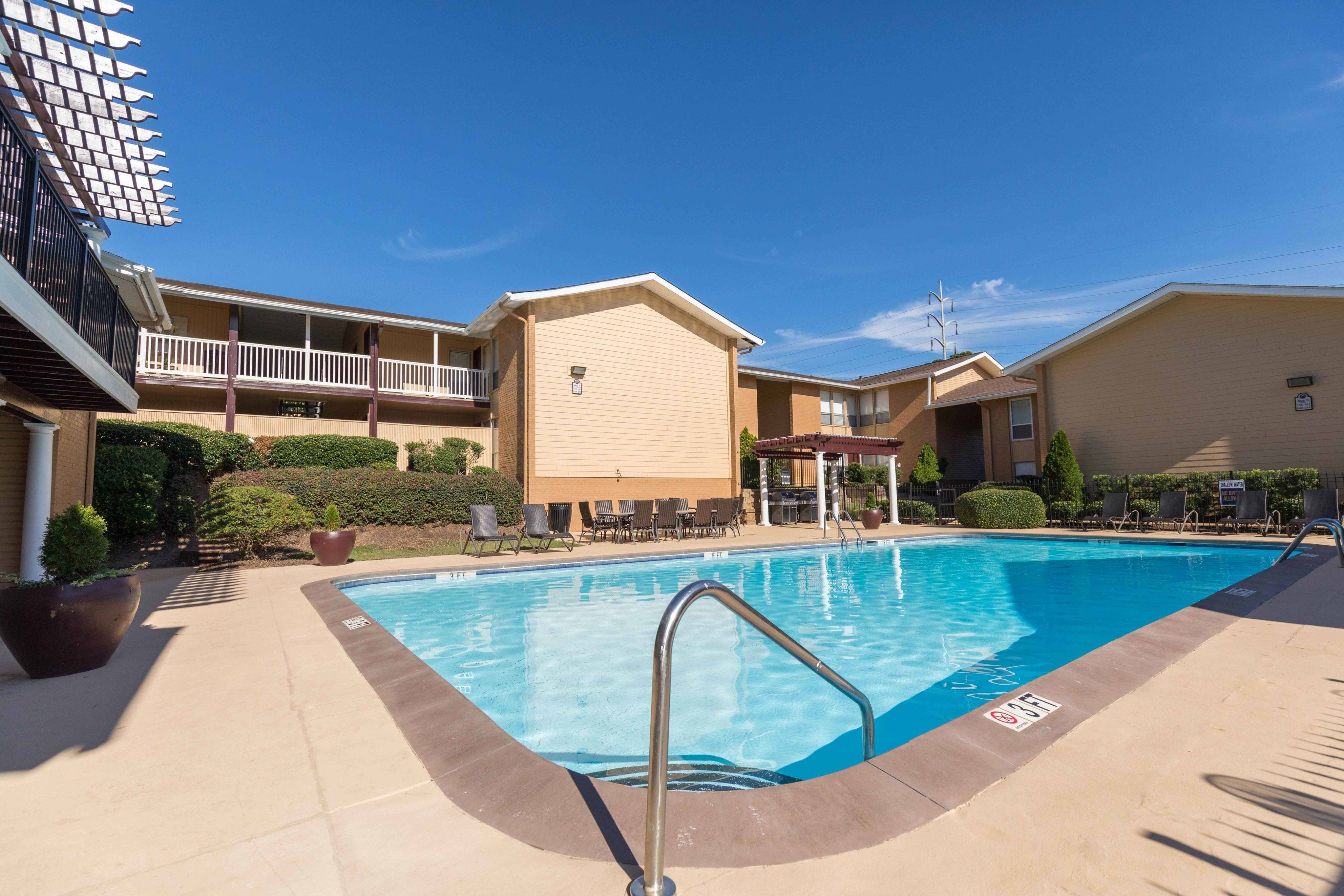 View Photos Pelham Place South Greenville, SC Apartments Official