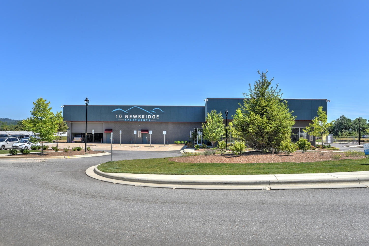 View Photos 10 Newbridge Apartments