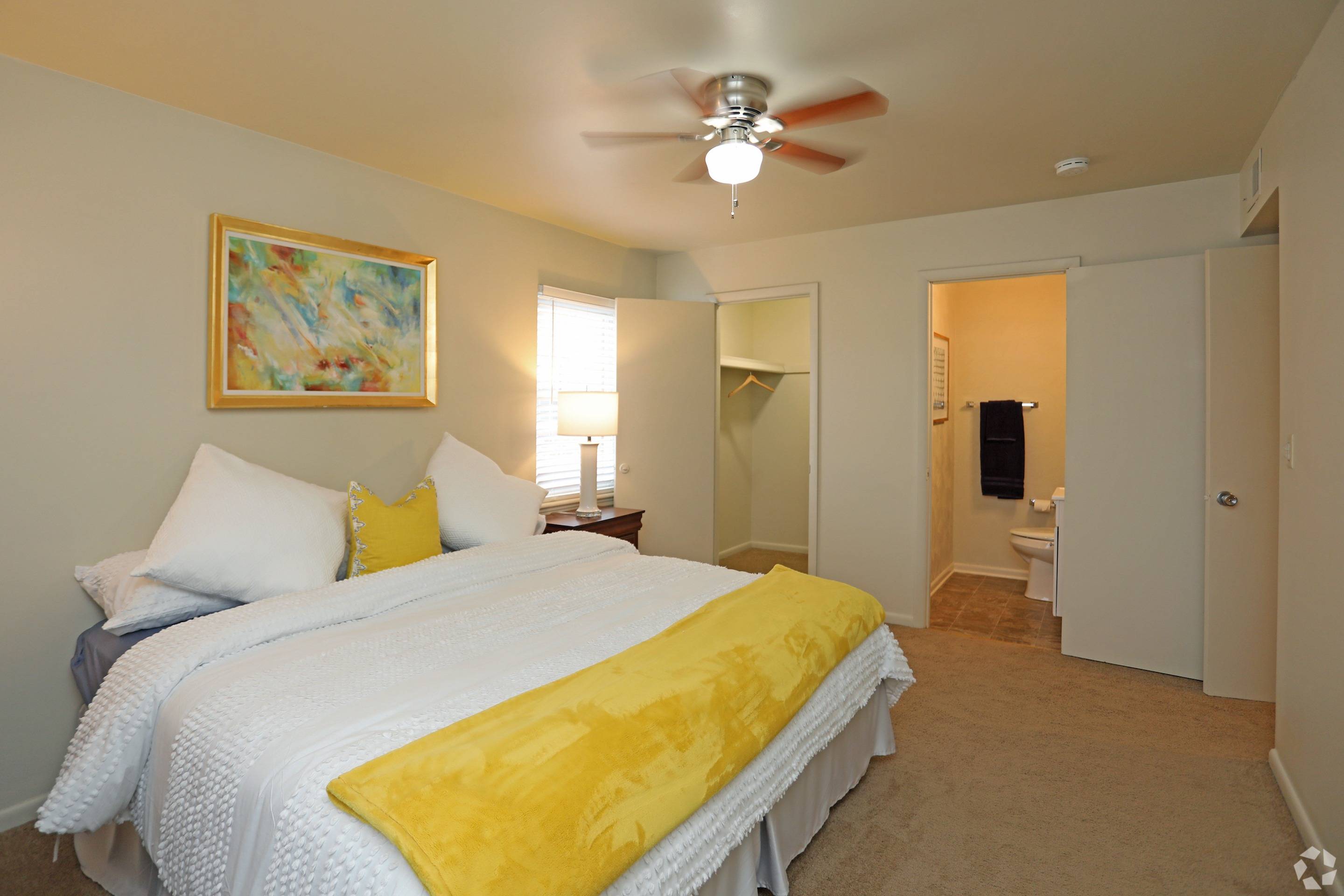 View Photos Boonsboro Village Apartments