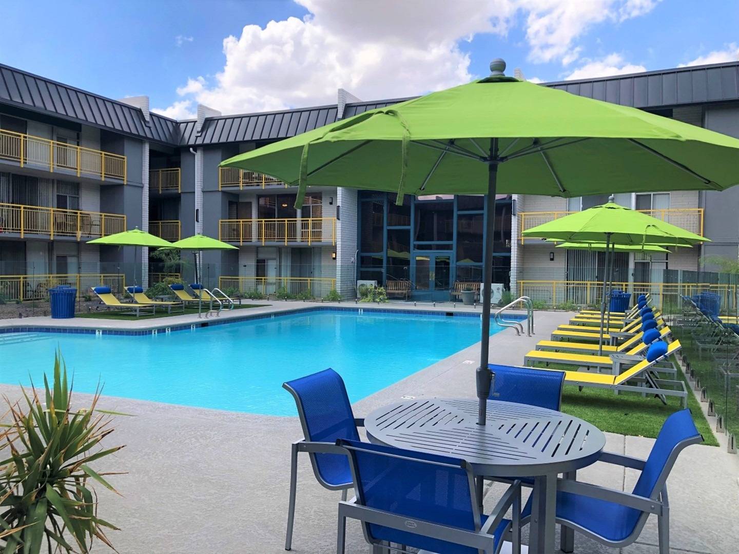 Avenue 19 Apartments In Phoenix, AZ