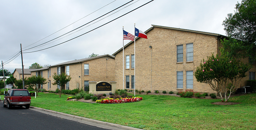 View Photos Ashton Park