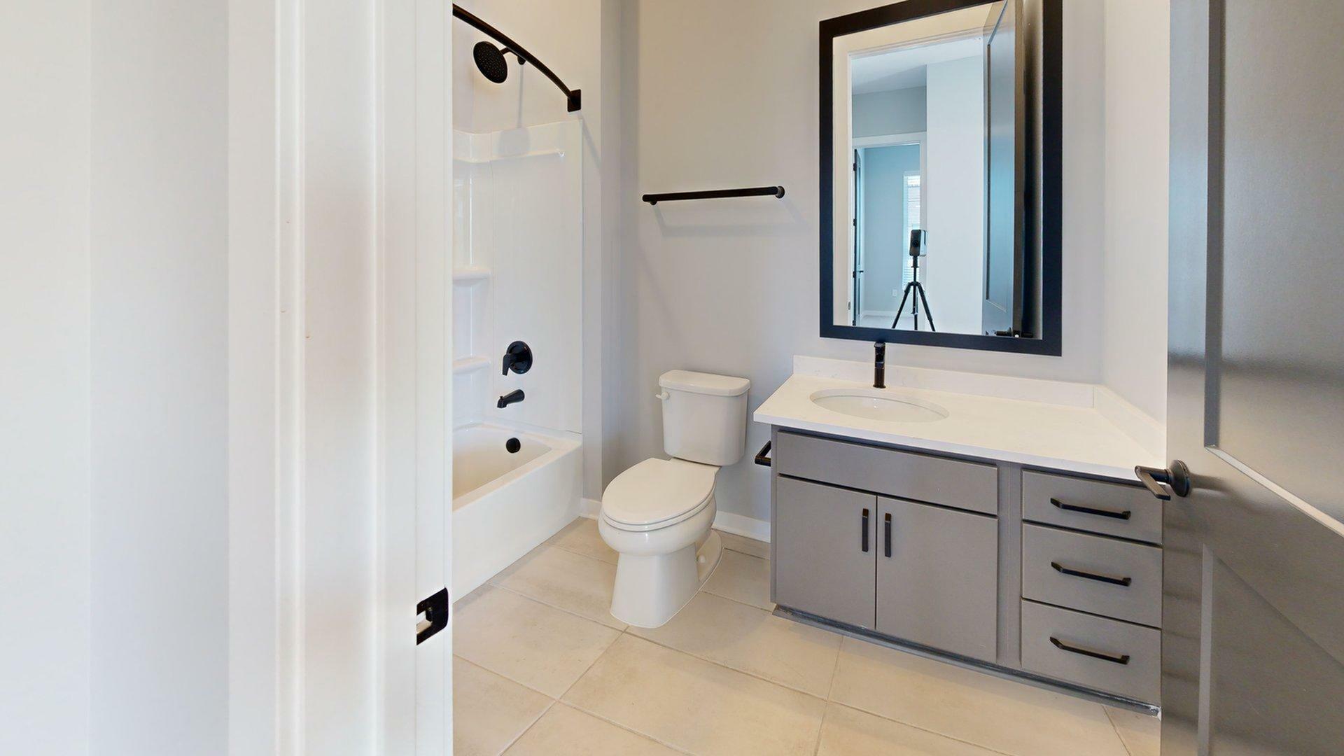 Midpoint East-2B floor plan