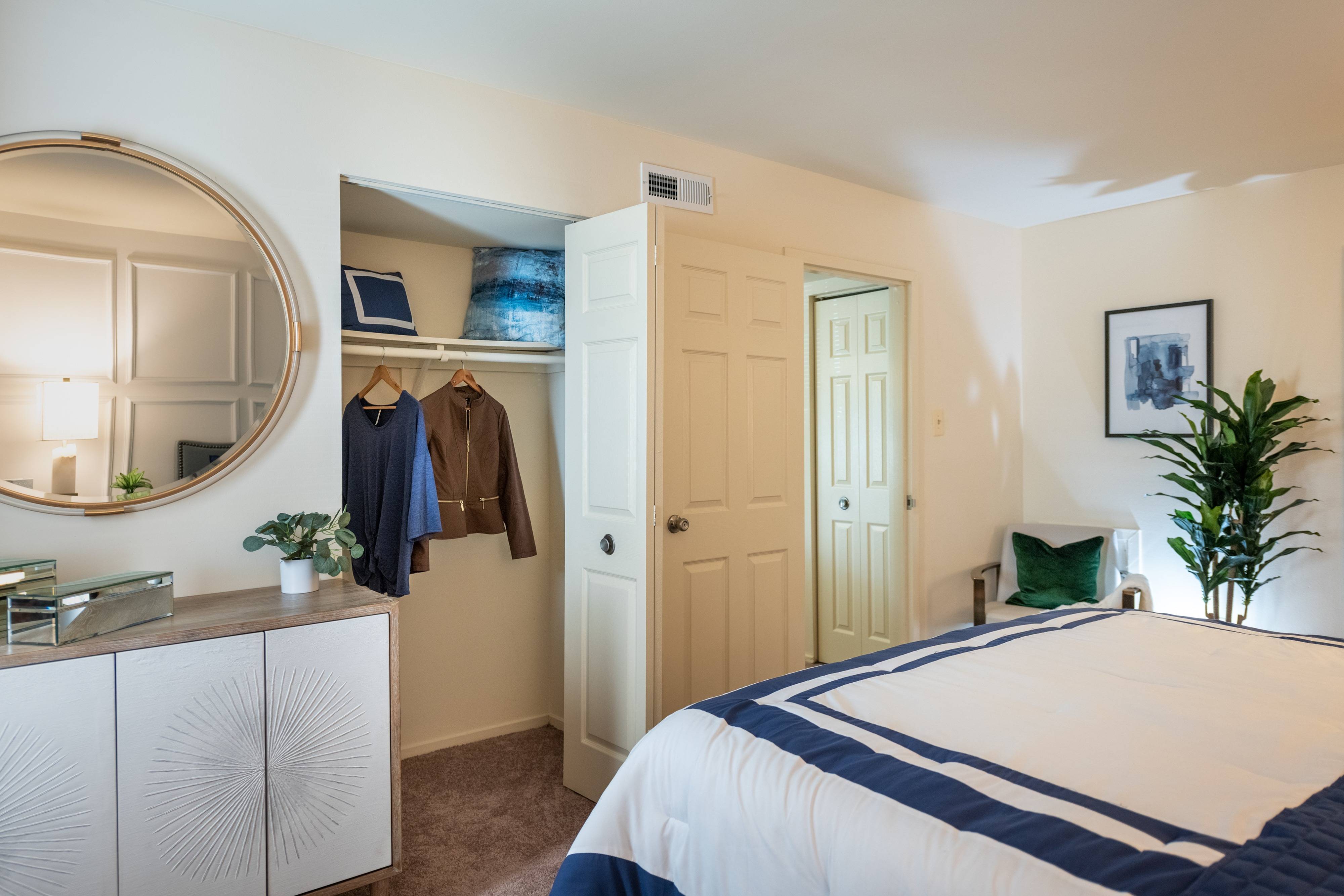 View Photos Foxfire Apartments