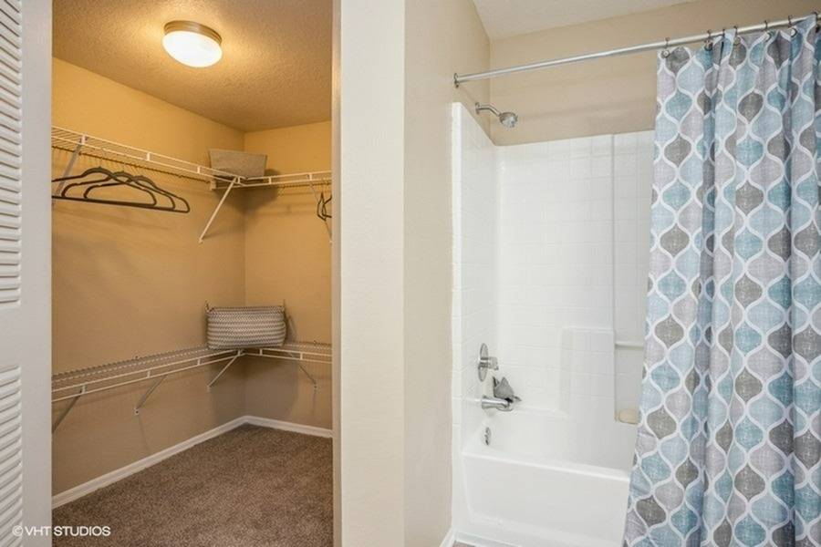 Photos Calais Park Apartments For Rent In St. Petersburg