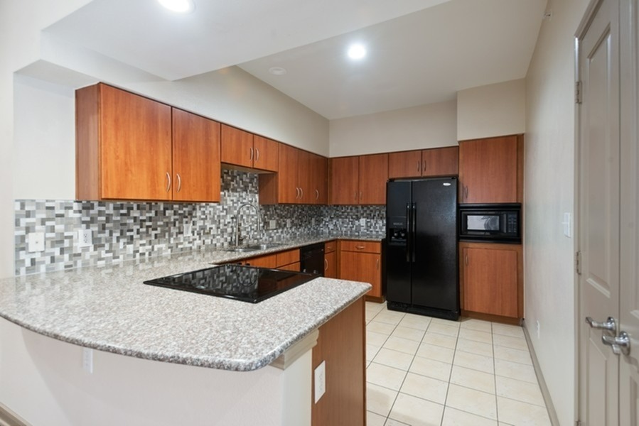 Photo Gallery San Cierra Apartments in Houston