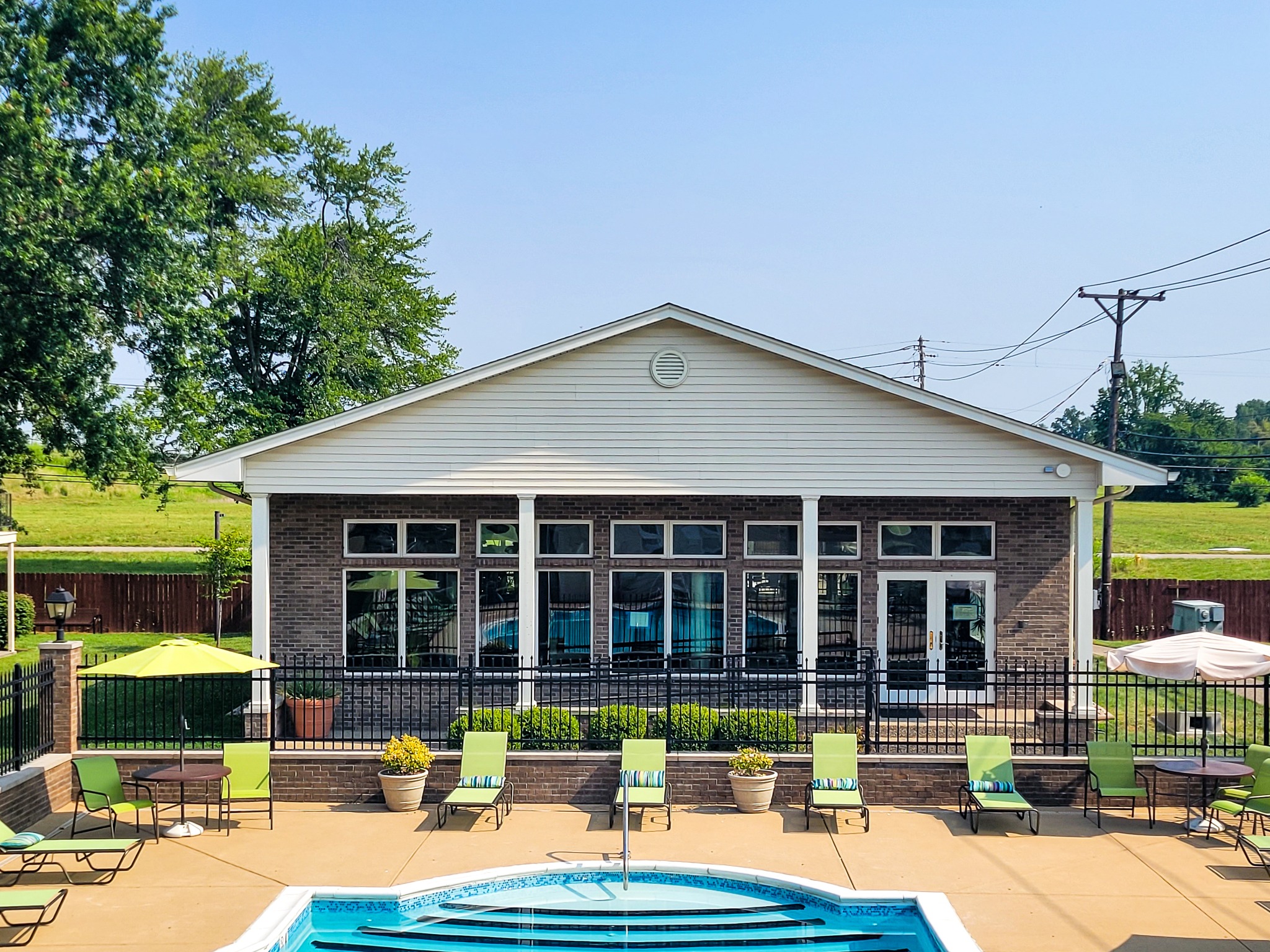 Photos Tanglewood Apartments For Rent Louisville, KY