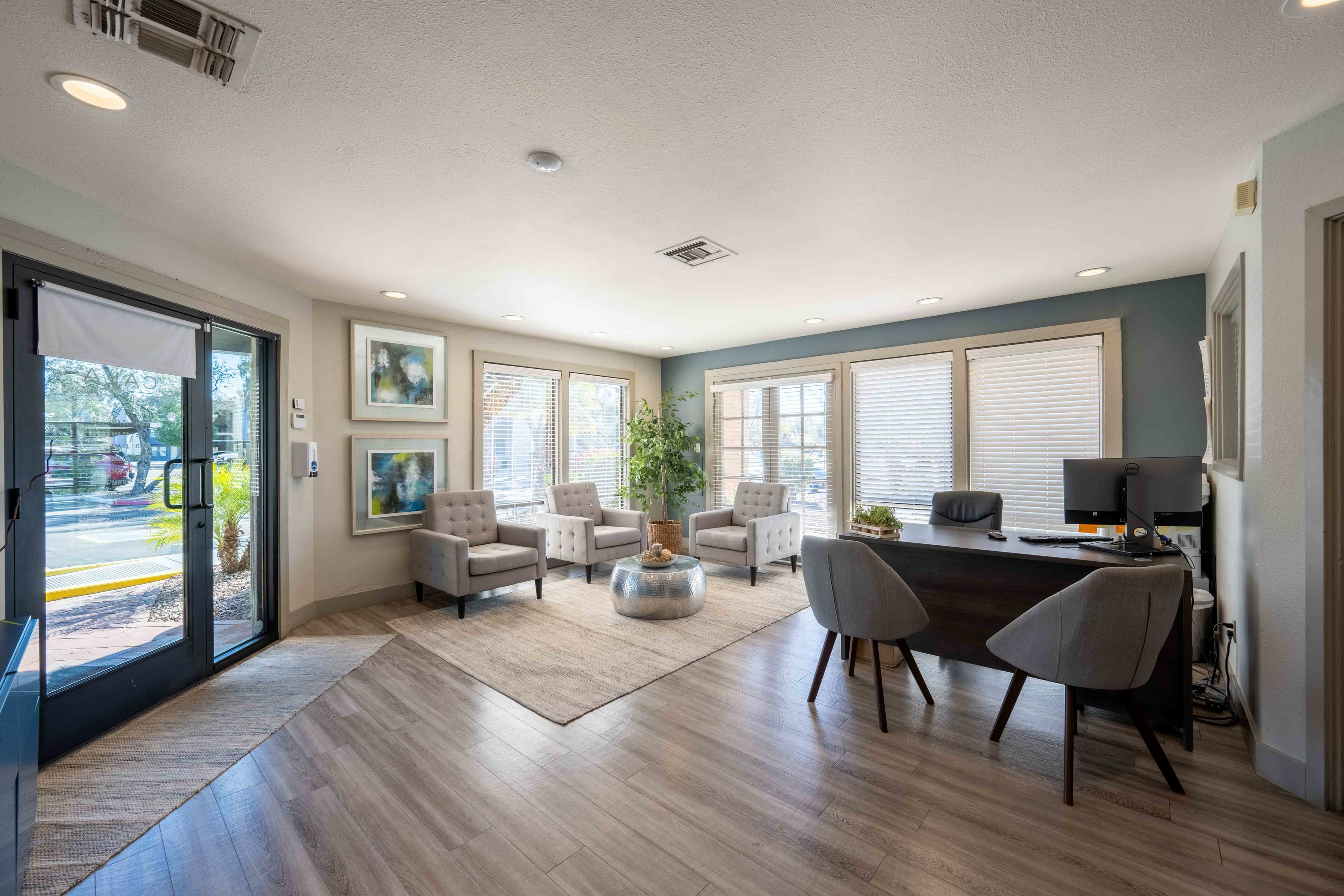 Photo Gallery Cala Paradise Valley Apartments in Phoenix Arizona