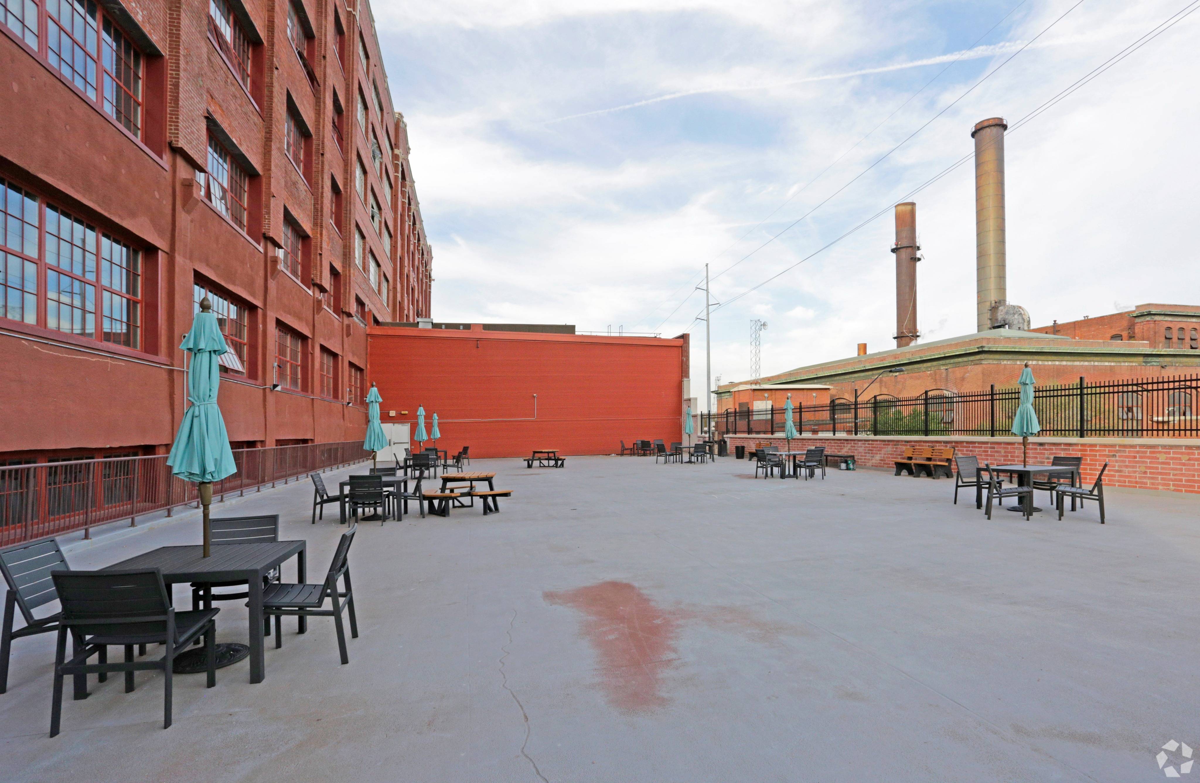 Cold Storage Lofts | Kansas City Apartments | Picnic Area