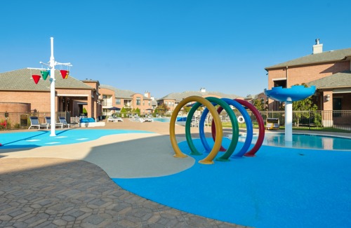 splash pad San Cierra | Houston, TX Apartments