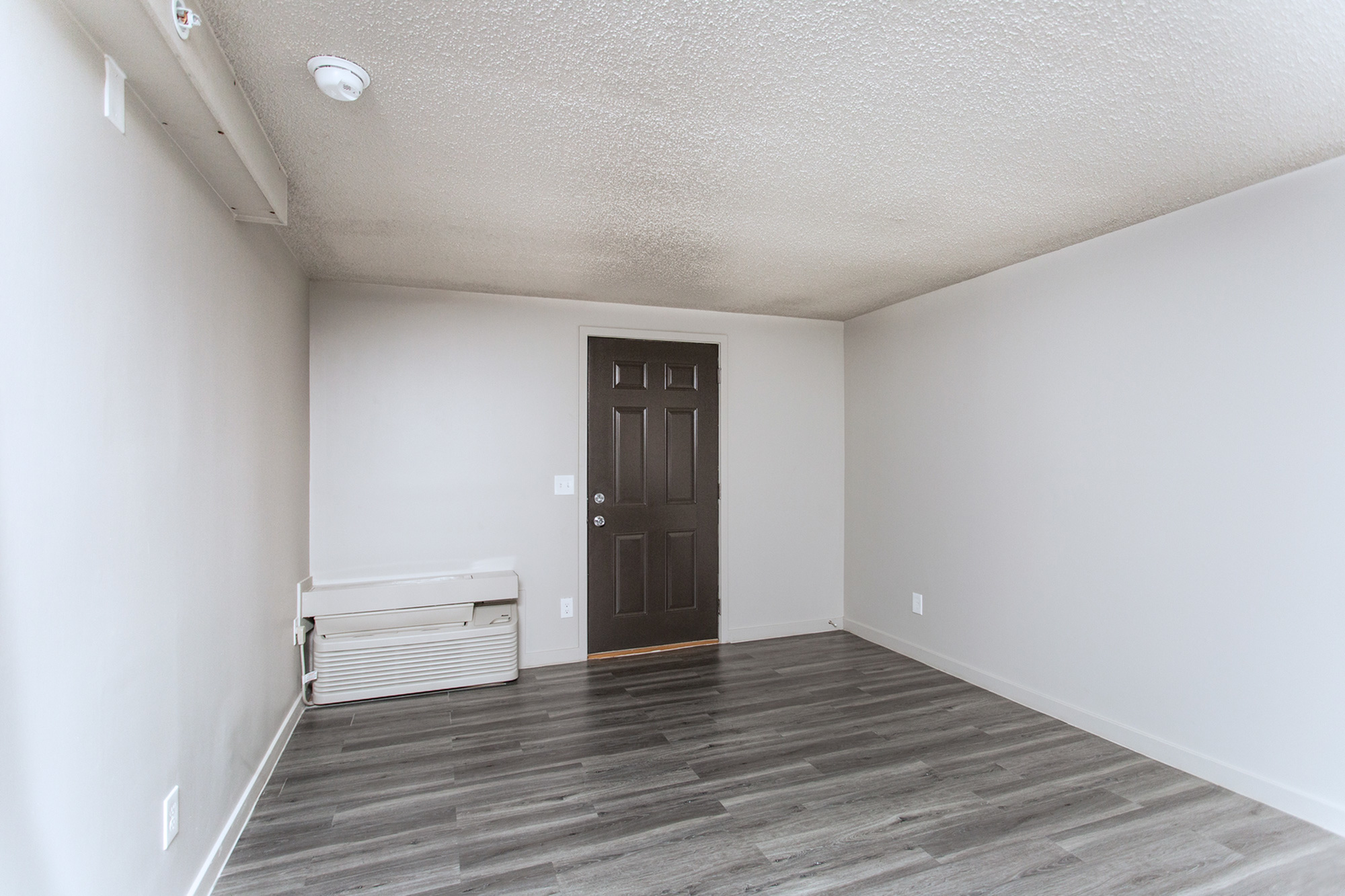 View Photos & Take A Virtual Tour The Flats on Kimberly