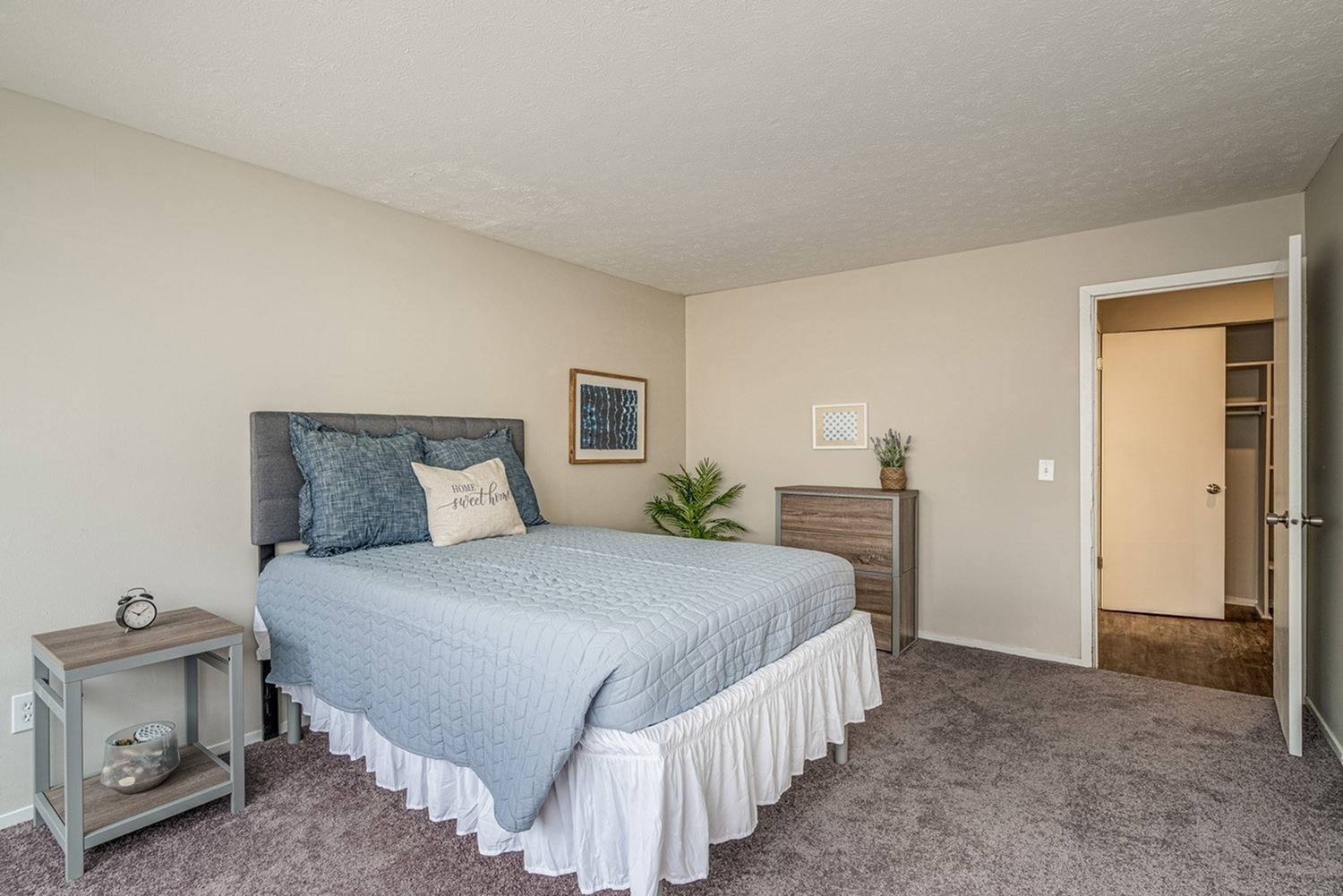 Beautiful Photos Hartford on the Lake Columbus, Ohio Apartments