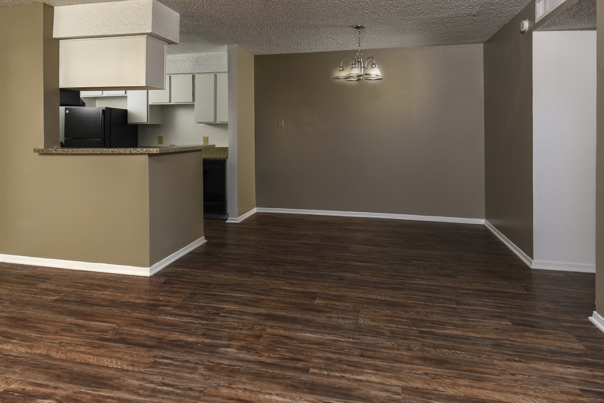 View Photos Cimarron Place Apartments