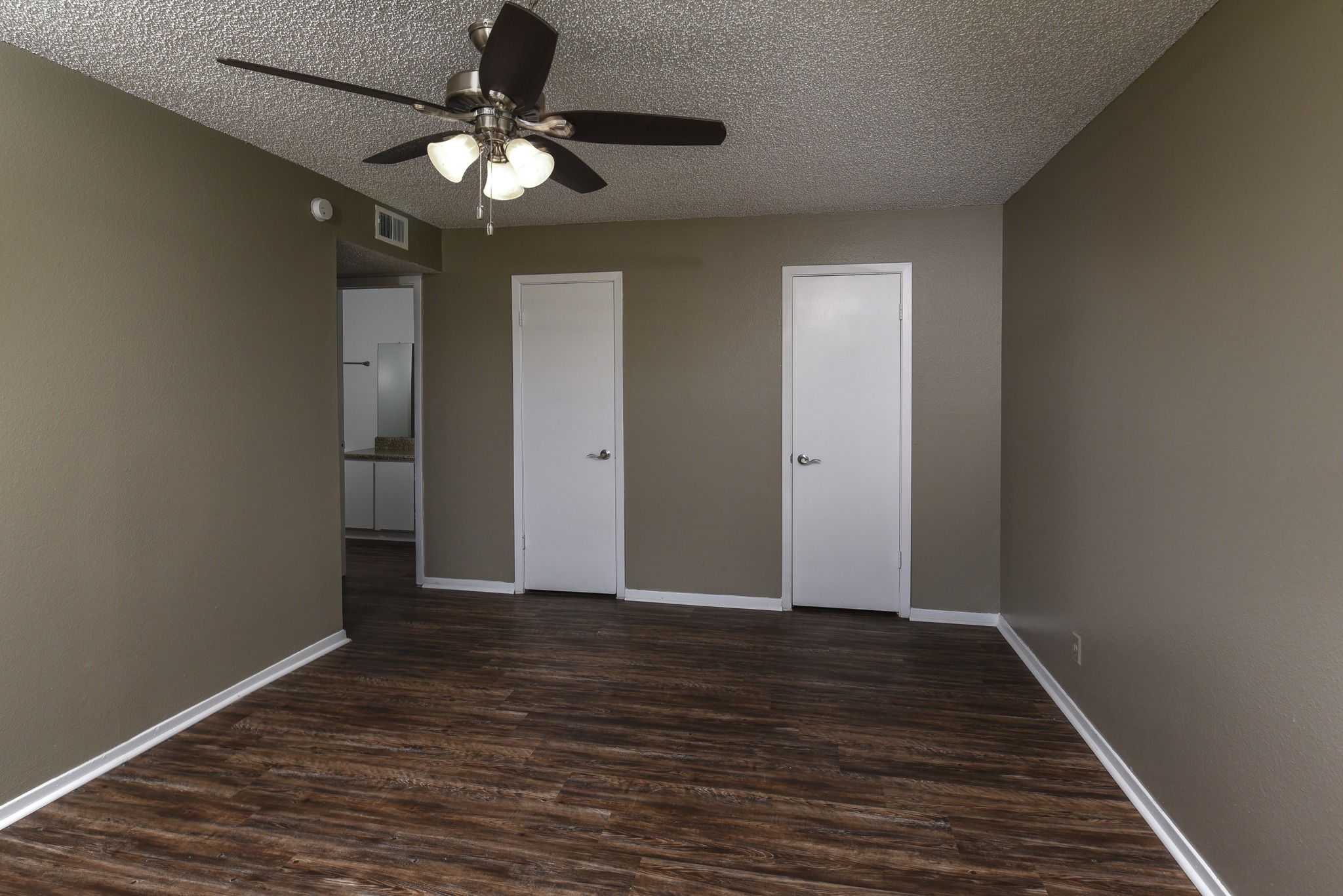 View Photos Cimarron Place Apartments