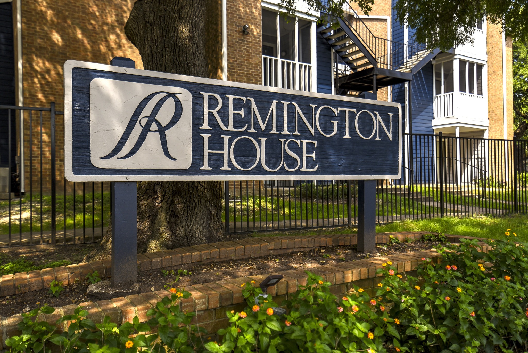 View Photos Remington House Apartments