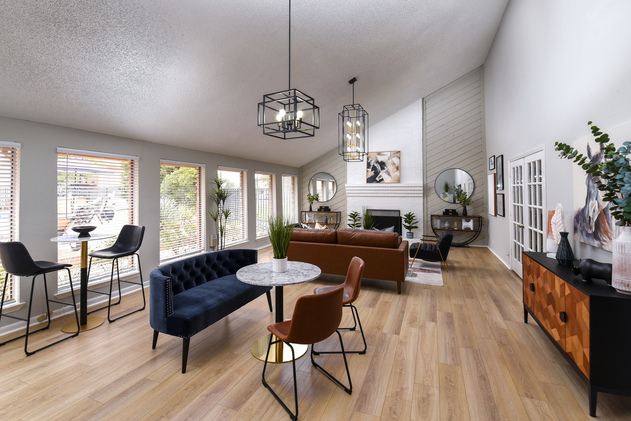 View Photos Hemingway House Apartments