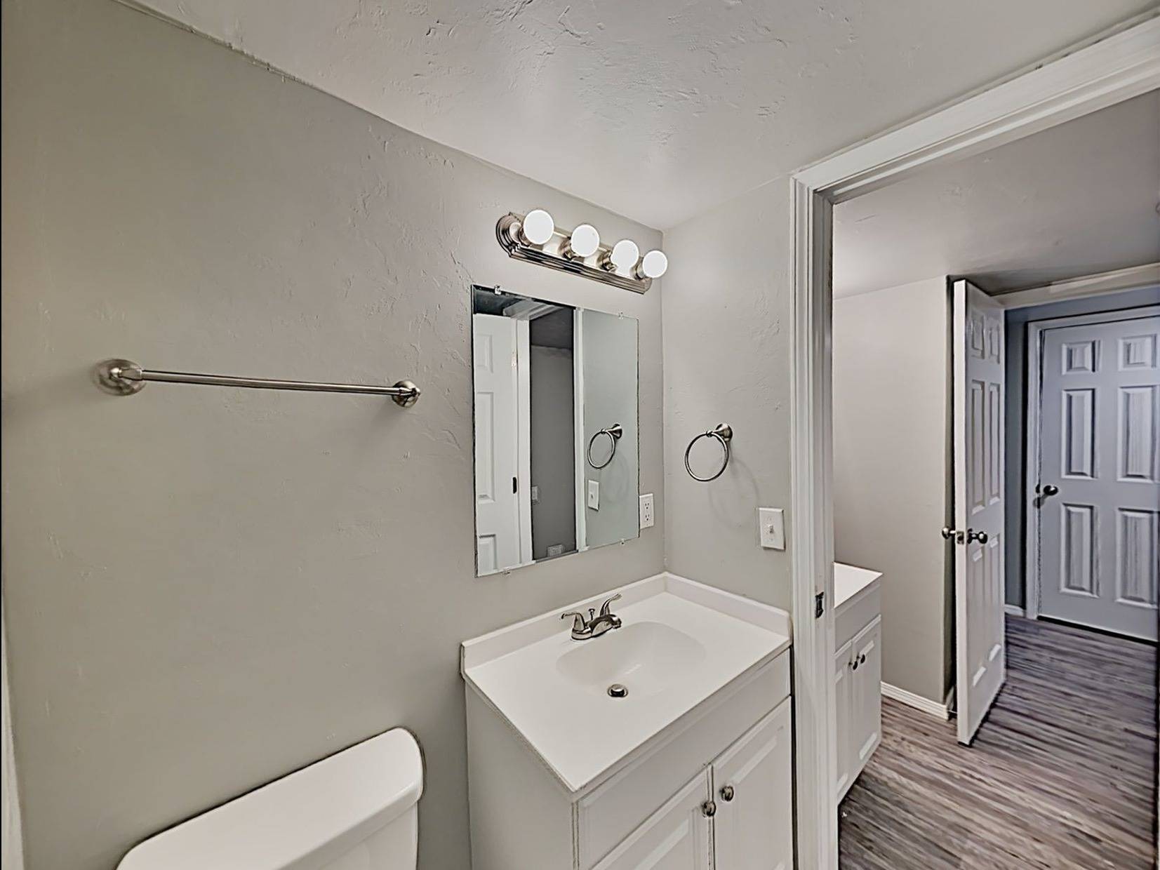 View Photos Vines at Meridian