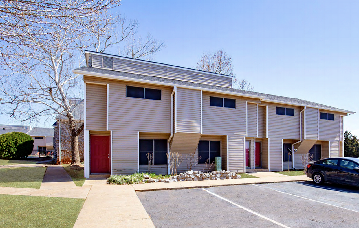 View Photos Vines at Edmond