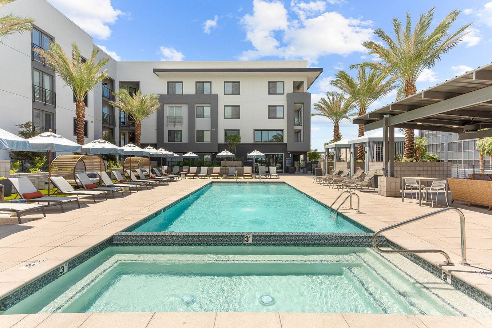 The Logan at Osborn Apartments In Phoenix, AZ