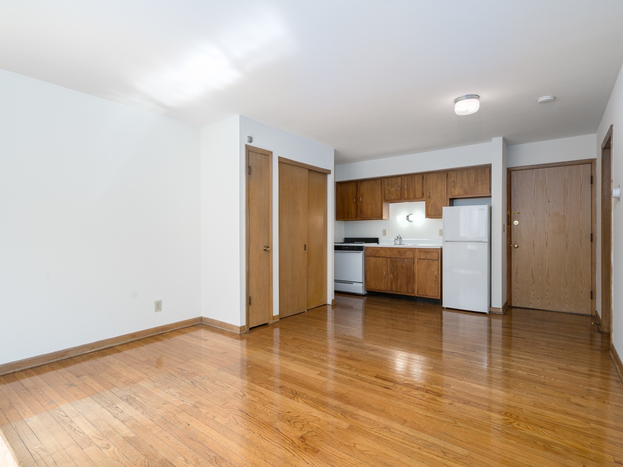 Milwaukee County apartments for rent - Property image - Oakland - 3