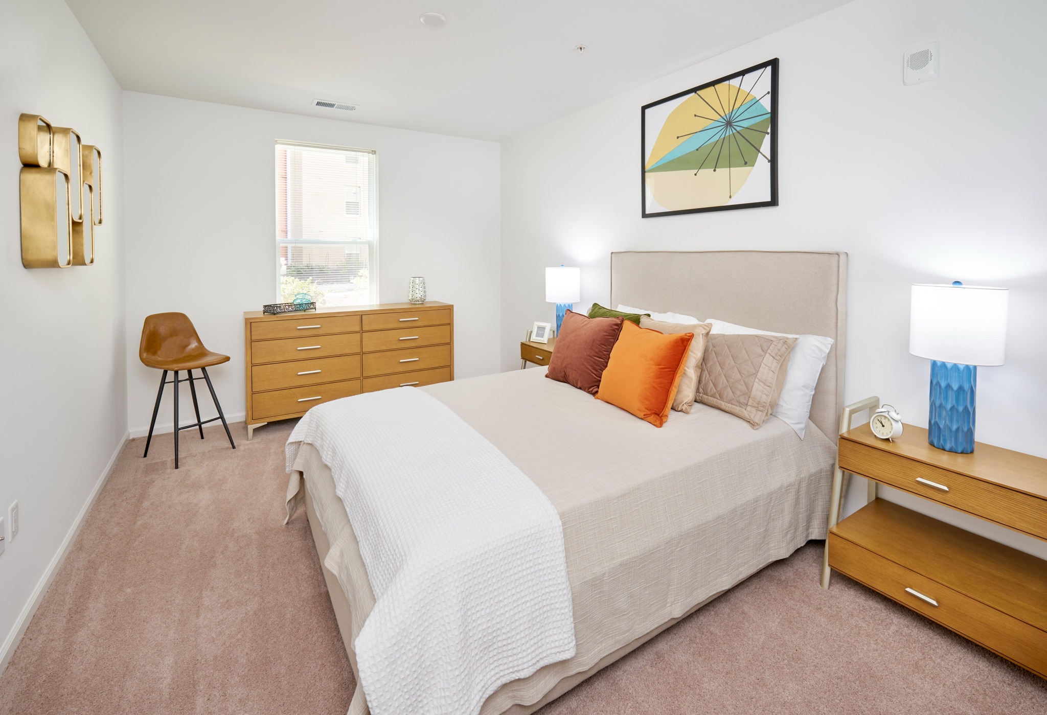 Amenities Ovation at Arrowbrook Apartments for Rent in Herndon VA