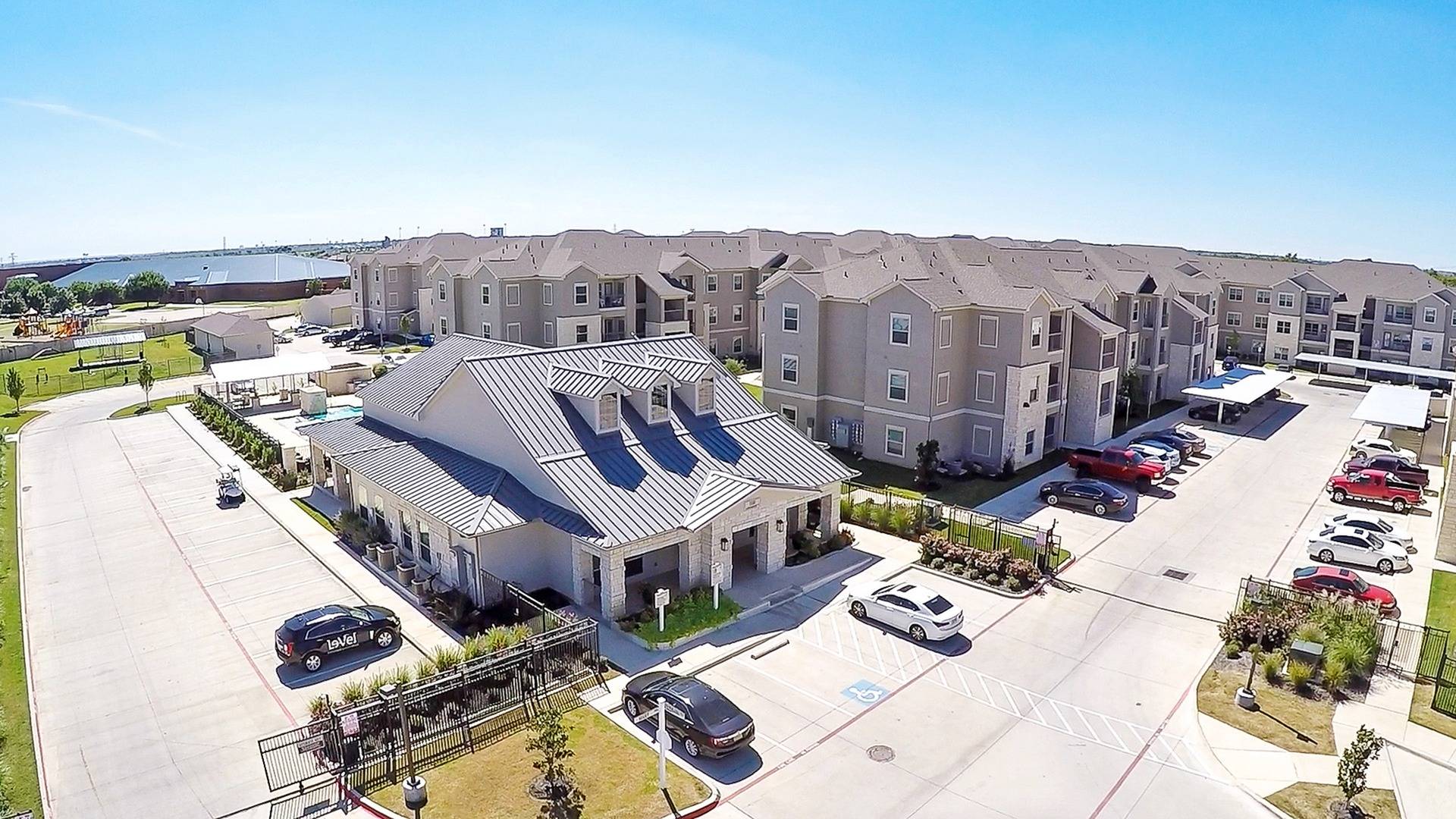 View Our Amenities Longhorn Crossing