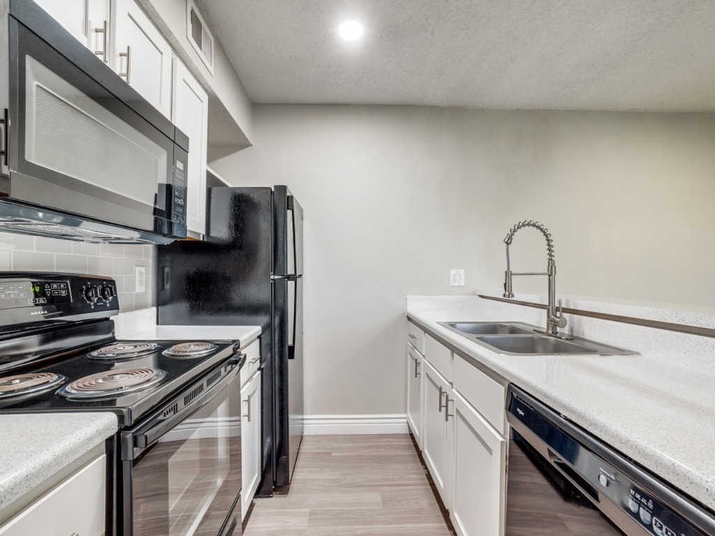 18949-marsh-ln-dallas-tx-75287-MLS-11