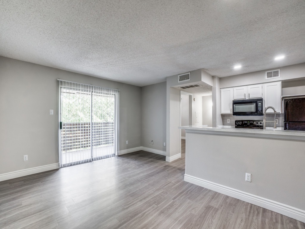 18949-marsh-ln-dallas-tx-75287-MLS-14