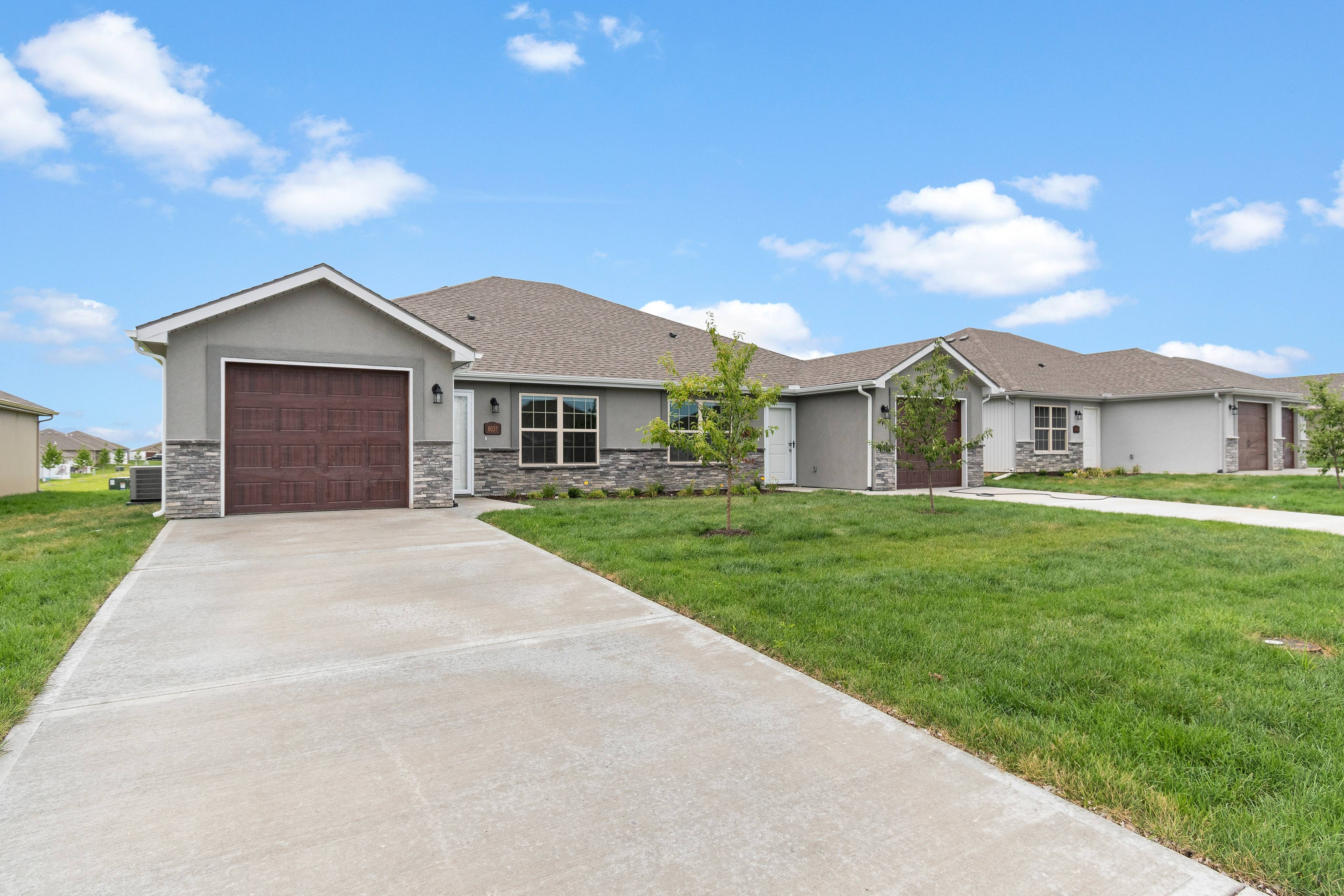 townhomes of oak valley hoa covenants